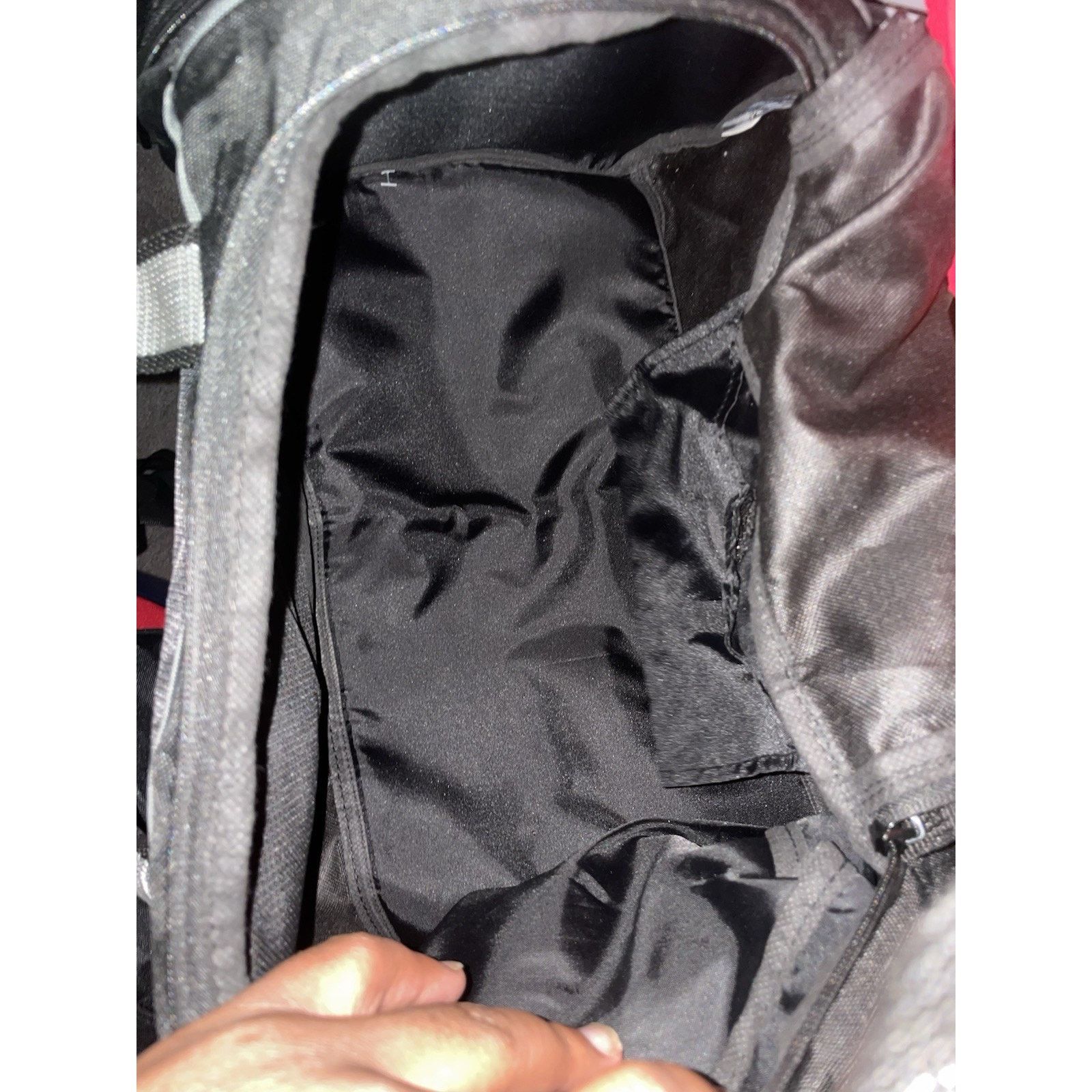 New Balance NEW BALANCE Duffle Bag Top Loading Duffle Bag Size ONE SIZE - 2 Thumbnail