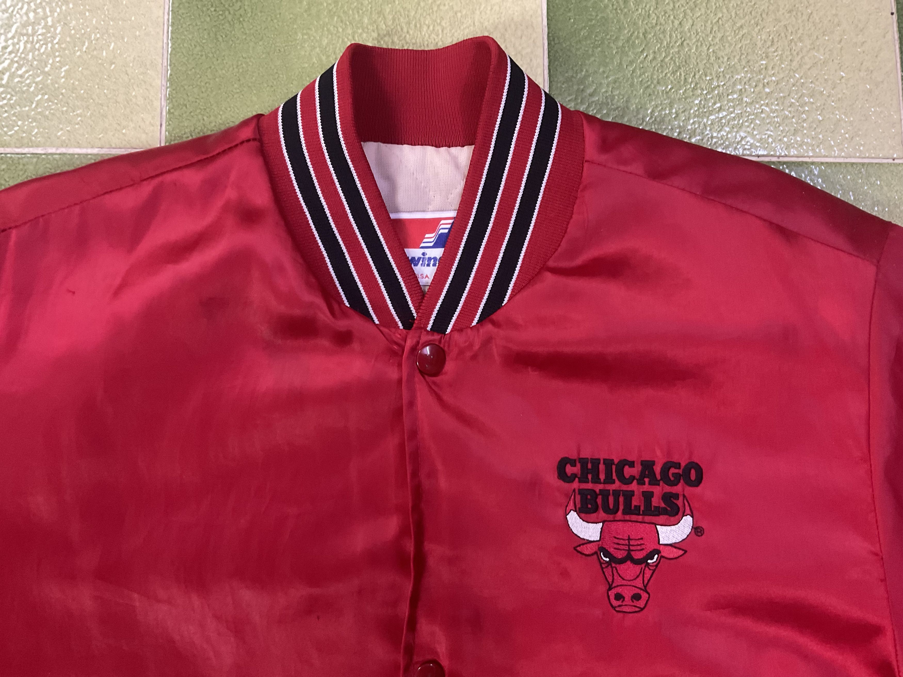 NBA Vintage 90s Swingster NBA Chicago Bulls Satin Bomber Jacket Size US M / EU 48-50 / 2 - 5 Thumbnail