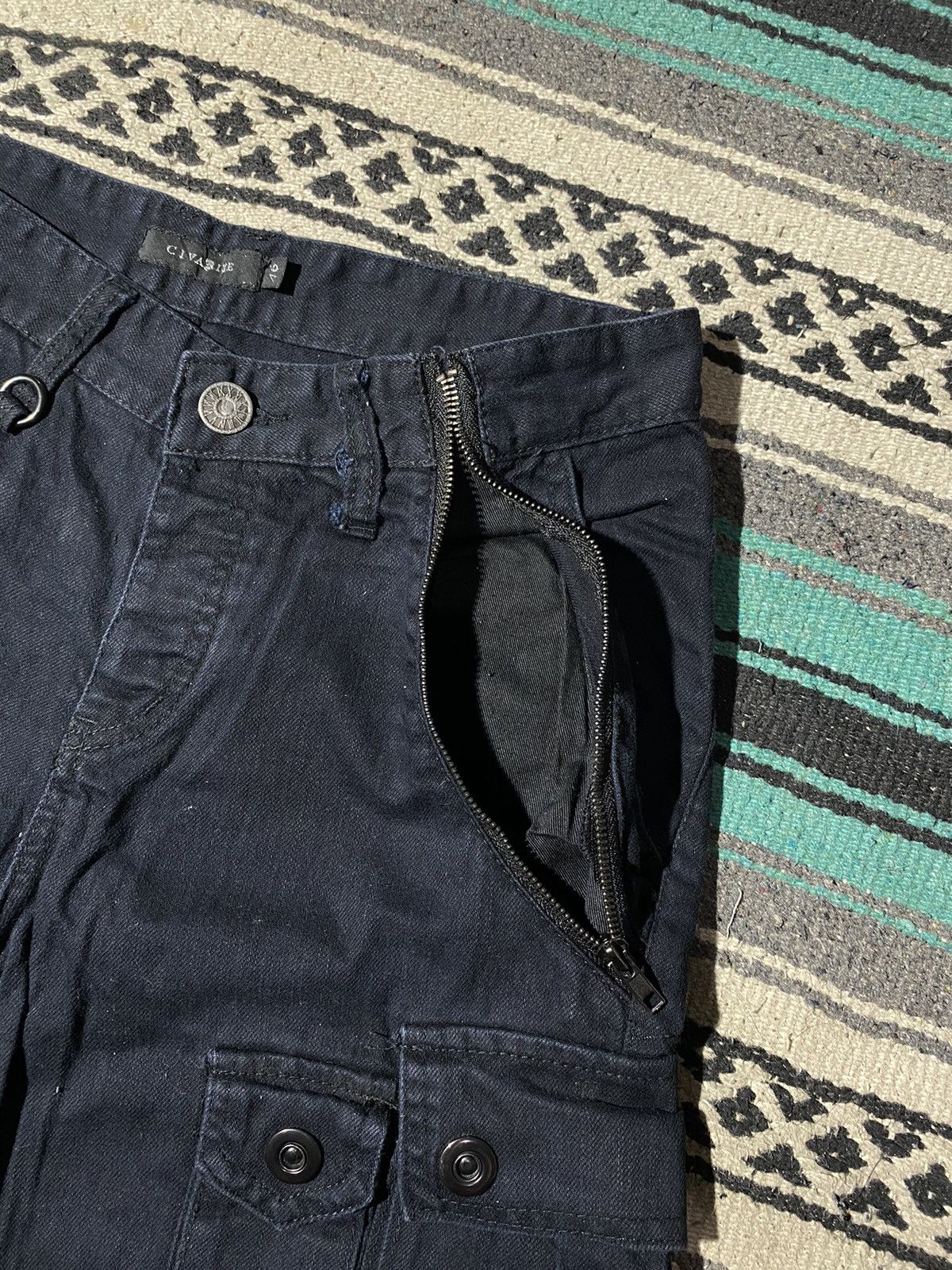 Civarize Black Cargo 3D Pocket Short Pants