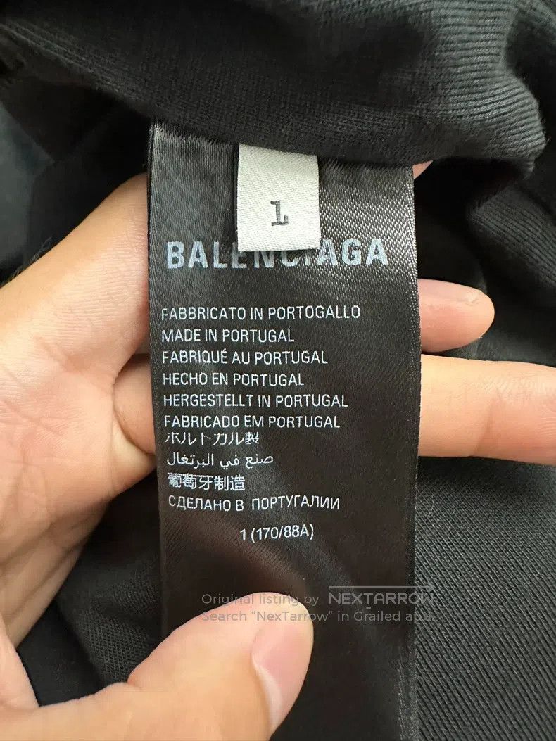 Balenciaga Balenciaga Logo Printed Distressed Round Neck Short Sleeve Size US S / EU 44-46 / 1 - 4 Thumbnail