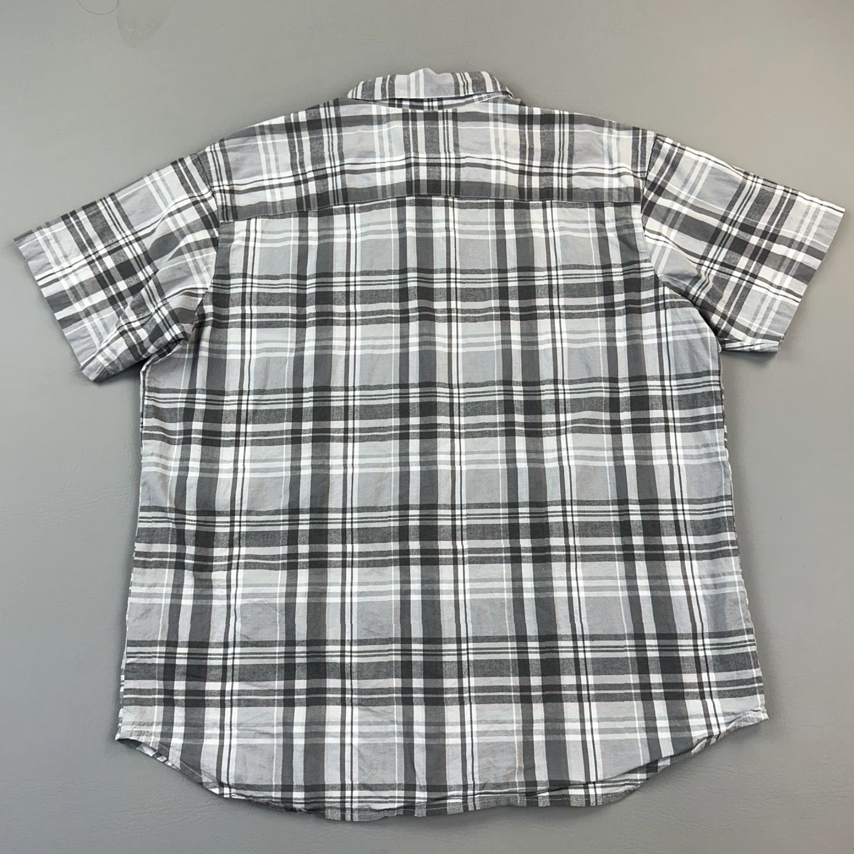 Vintage Columbia Shirt Mens XL Gray Plaid Short Sleeve Hiking Outdoor Rapid Rivers II Size US XL / EU 56 / 4 - 6 Thumbnail