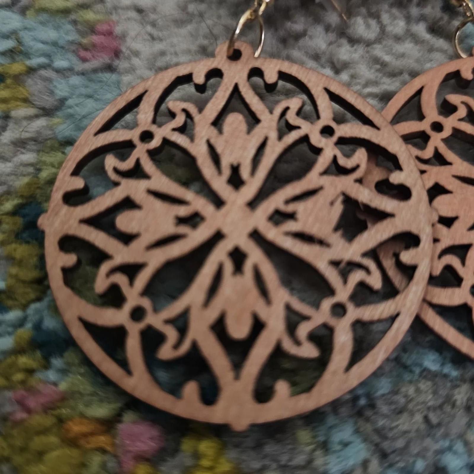 Other Women's Brown Earrings Wooden Jewelry Size ONE SIZE - 3 Thumbnail