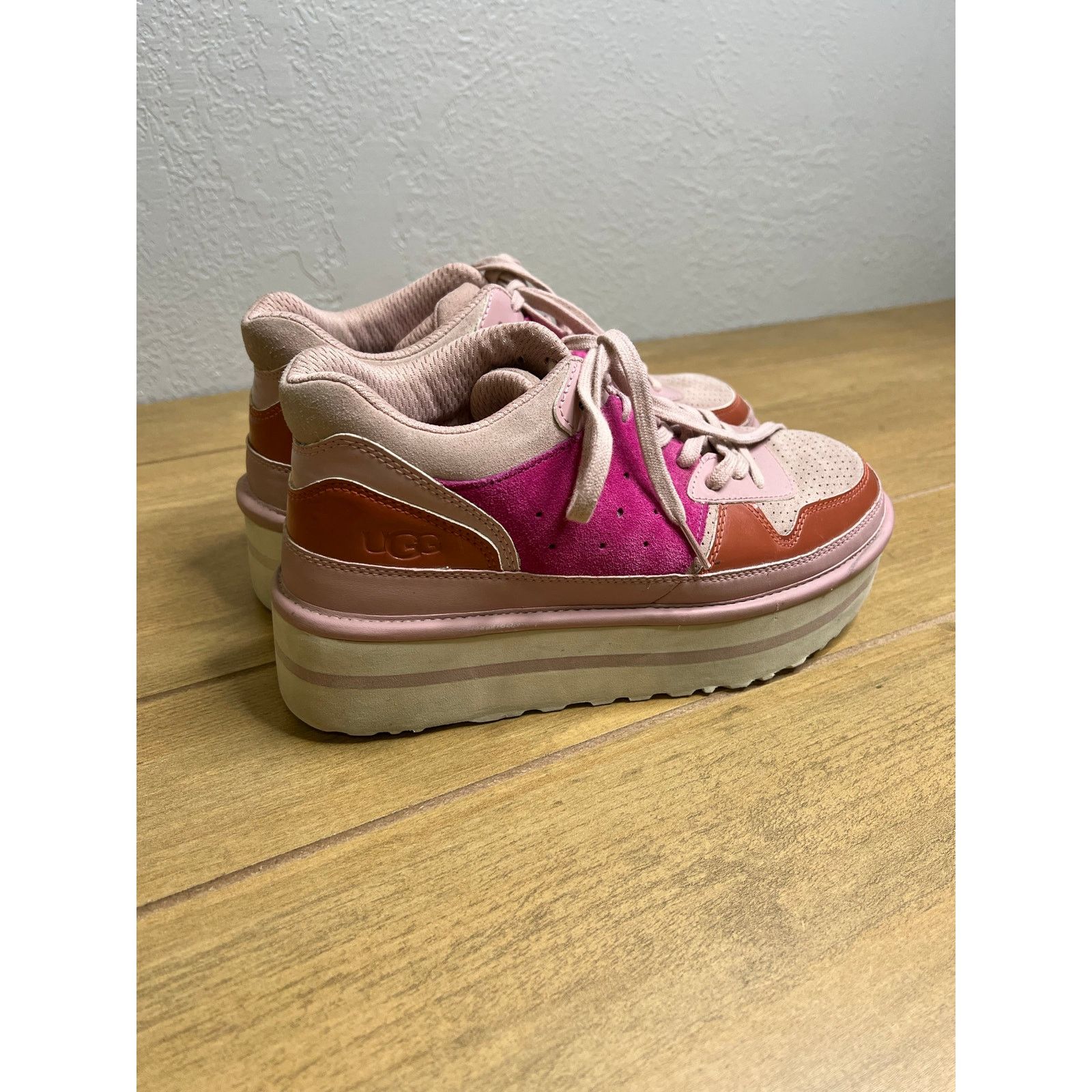 Ugg UGG Platform Sneakers Pink Suede Leather Chunky Womens Sz 9 Size US 9 / IT 39 - 9 Thumbnail