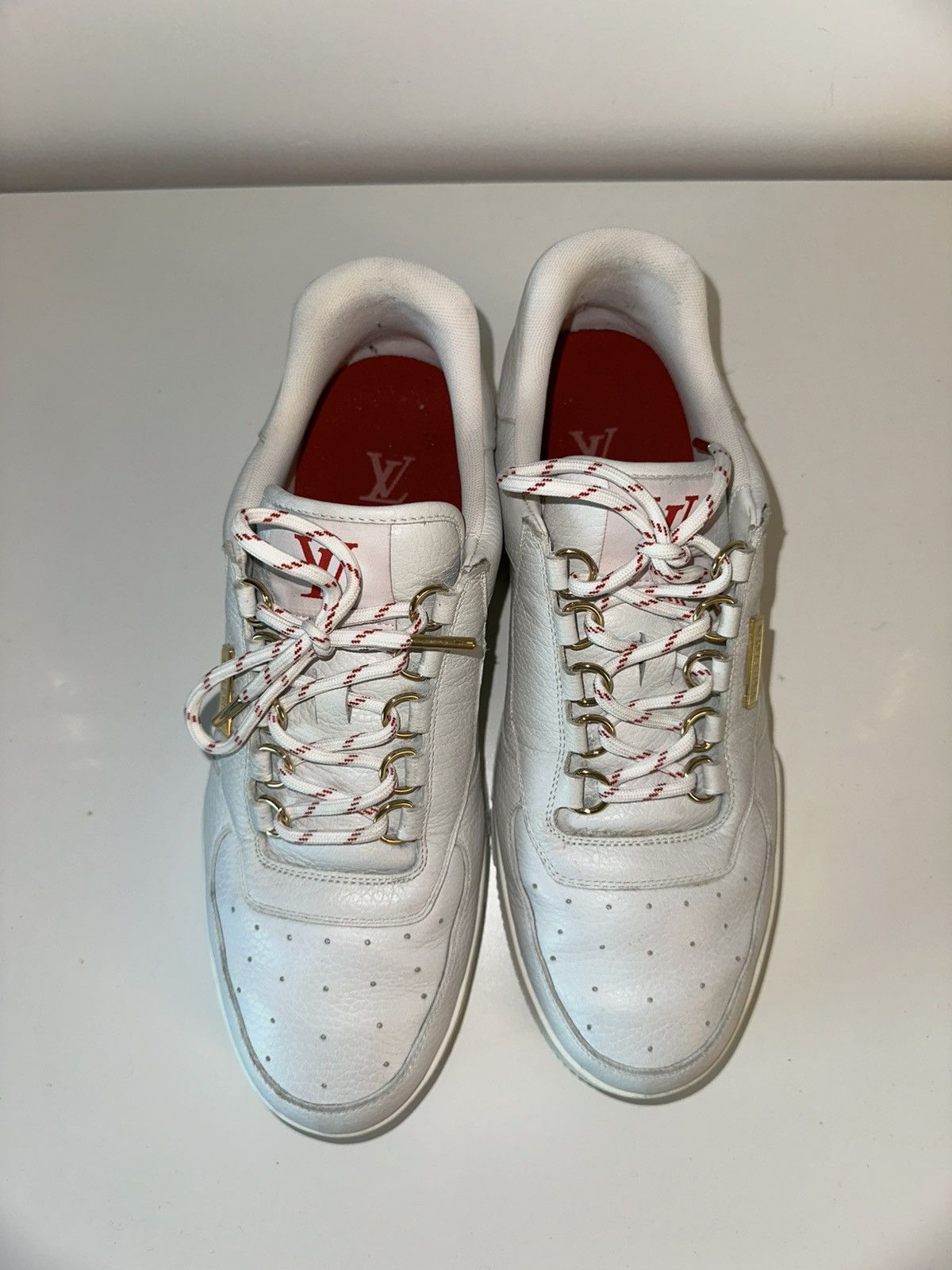 Louis Vuitton Louis Vuitton White Calfskin Leather Sneaker Size US 9 / EU 42 - 2 Thumbnail