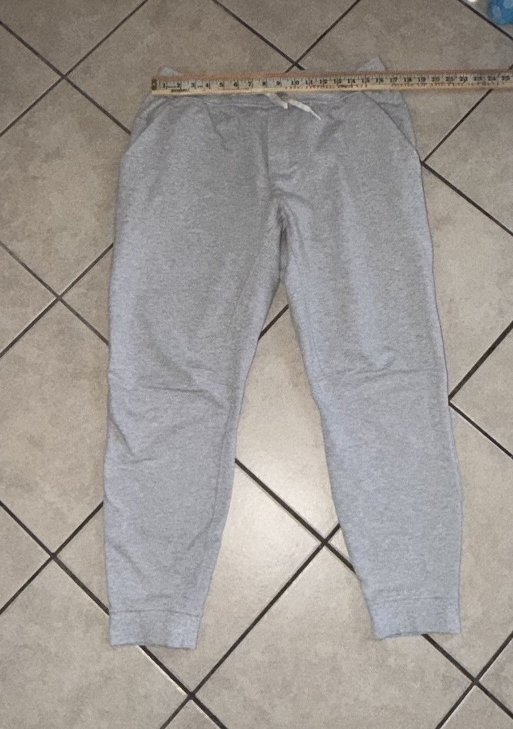 Lululemon LULULEMON CITY SWEAT JOGGER HEATHERED LIGHT GRAY COLOR Sz XL Size US 38 / EU 54 - 3 Thumbnail