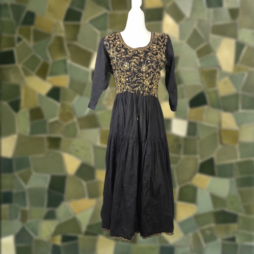 Vintage VINTAGE 90s PASSPORTS Black Cotton Midi Dress Embroidered A-Line M Women's Size M / US 6-8 / IT 42-44 - 1 Thumbnail