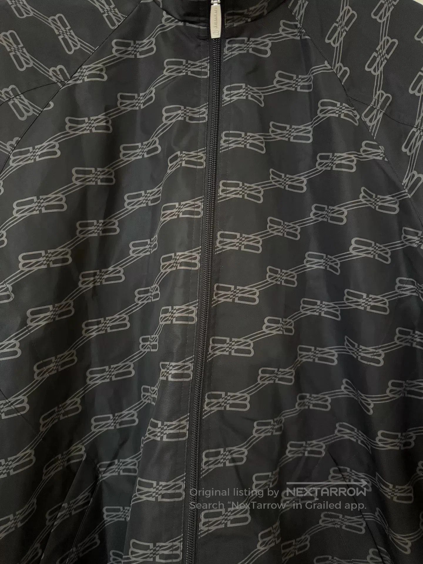 Balenciaga balenciaga logo buckle windbreaker jacket. Size US XXS / EU 40 - 2 Thumbnail