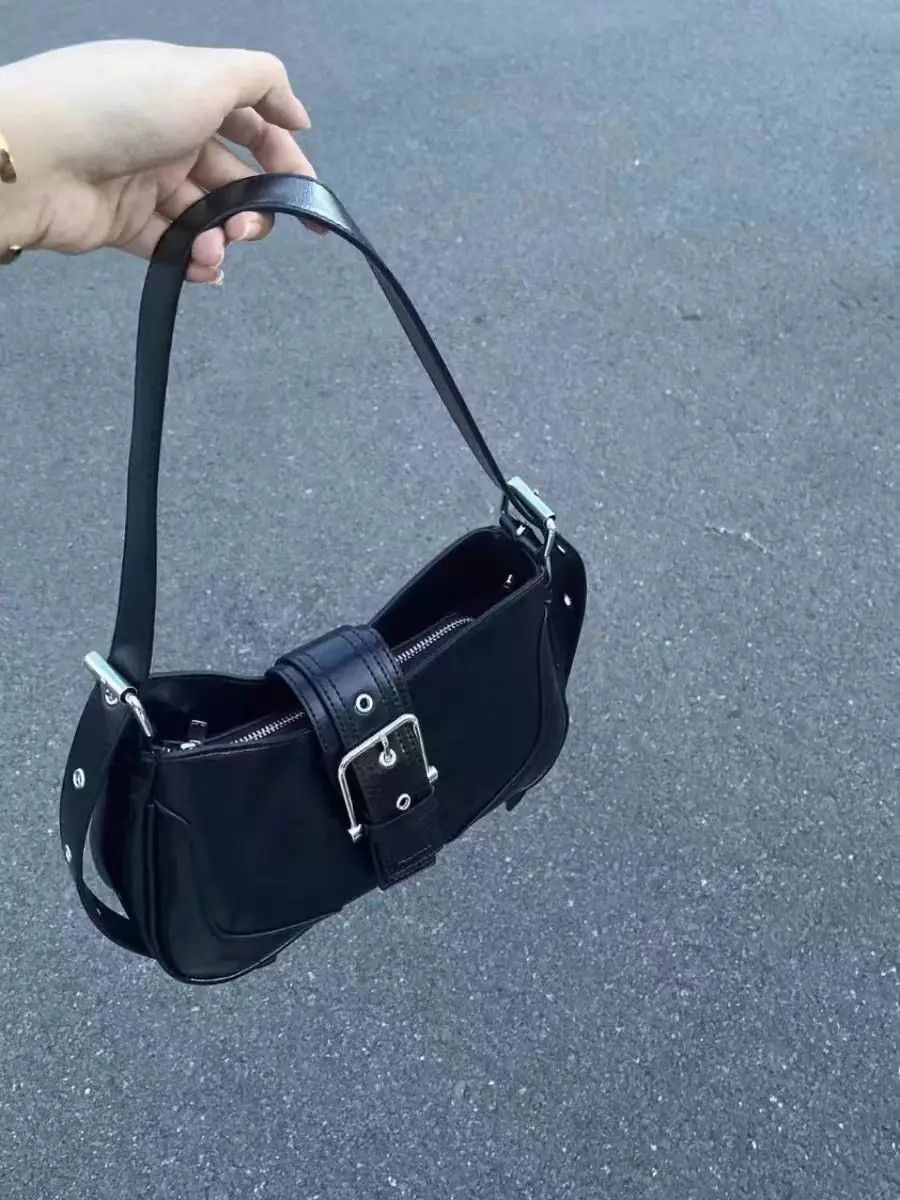 Japanese Brand × Vintage Vintage Versatile Rare Design Crossbody Bag Size ONE SIZE - 2 Thumbnail