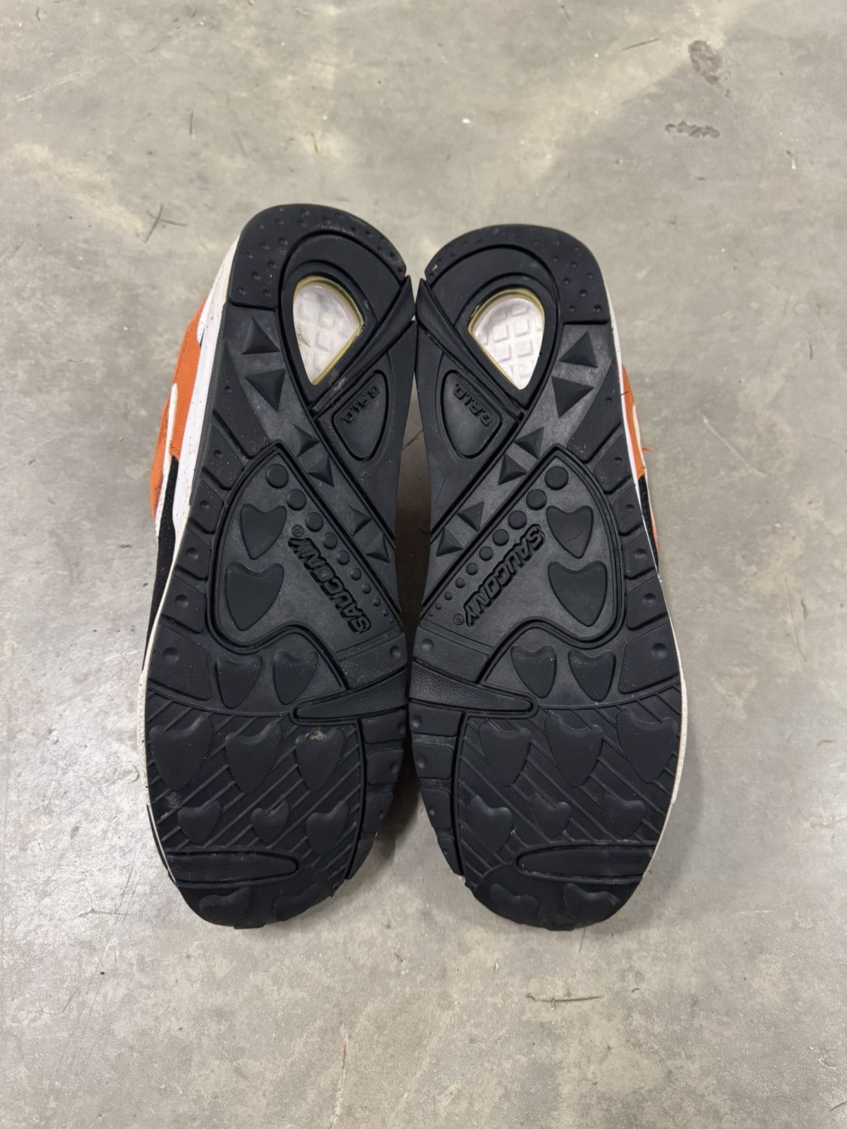 Saucony Saucony Grid 9000 Hallowed Pack Size 9.5 Size US 9.5 / EU 42-43 - 6 Thumbnail