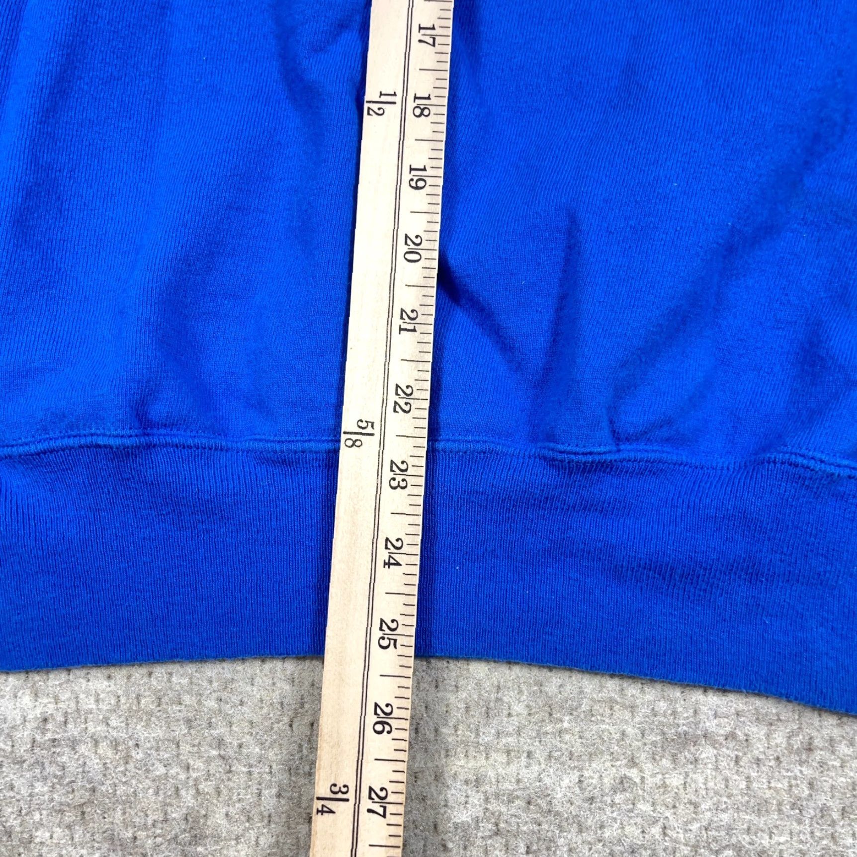 Champion VINTAGE Champion Sweatshirt Men Large Blue 90s Crewneck Pullover Sweatshirt Heavyweight All Seasons Logo Size US L / EU 52-54 / 3 - 7 Thumbnail