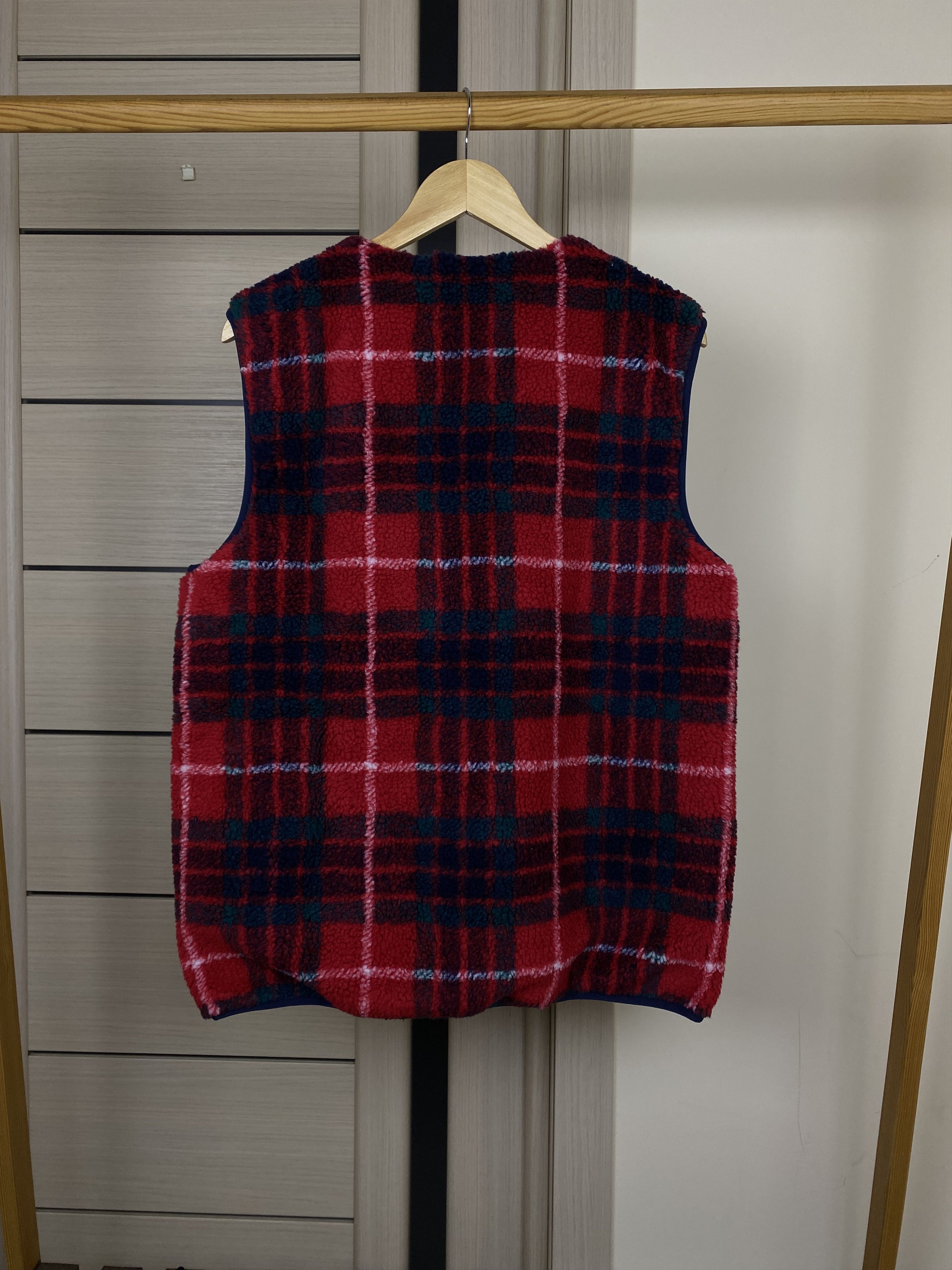 Baracuta BARACUTA CURLY FLEECE LINER VEST TARTAN RED Size L Size US L / EU 52-54 / 3 - 7 Thumbnail