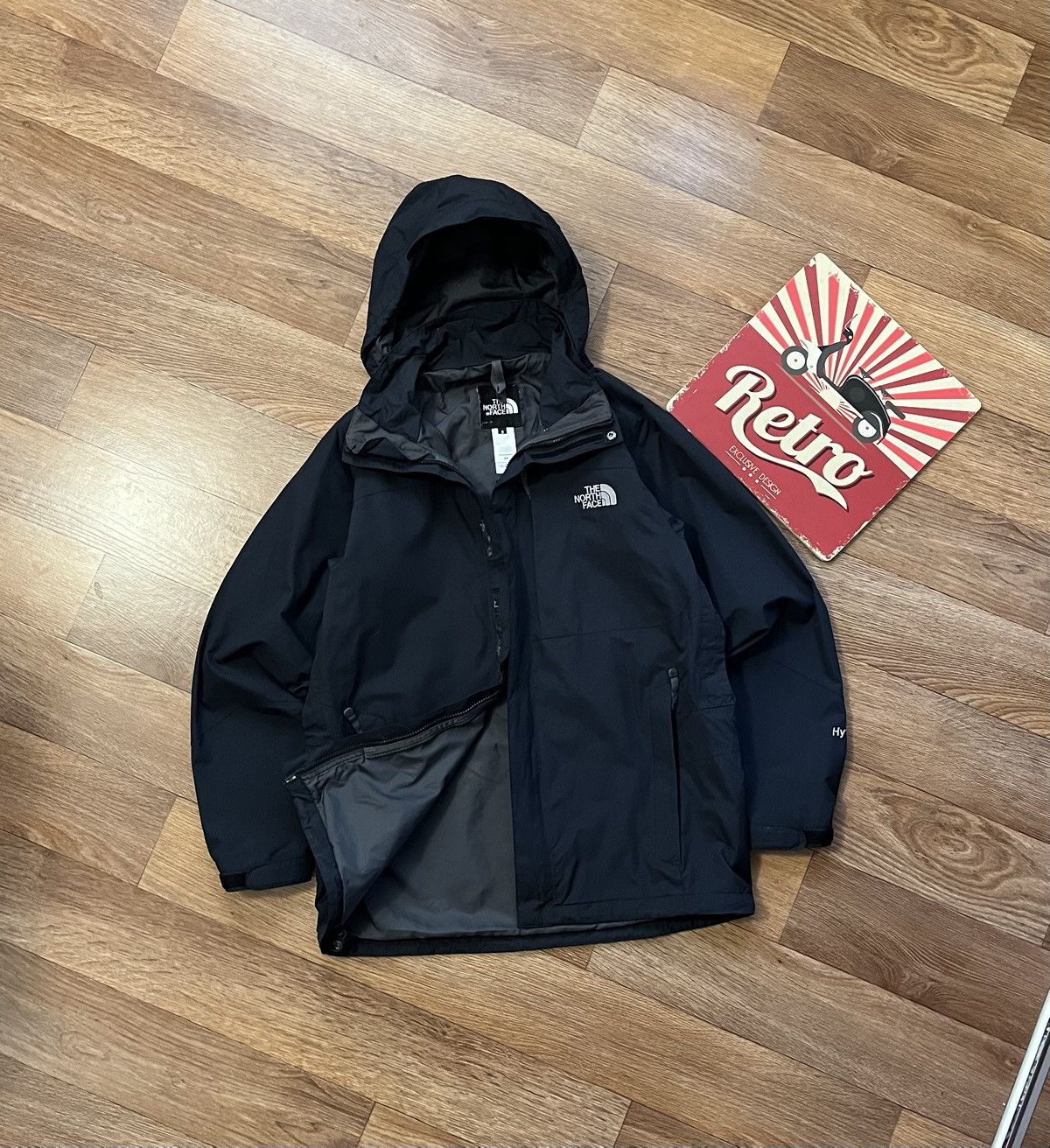 The North Face Vintage The North Face HyVent Nylon Jacket Windbreaker Size US M / EU 48-50 / 2 - 3 Thumbnail