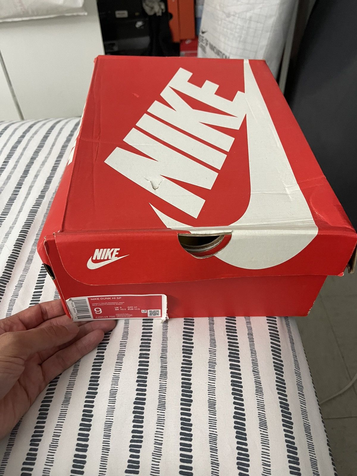 Nike Nike Dunk High SP Retro Michigan 2020 - Size 9 (CZ8149-700) Size US 9 / EU 42 - 4 Thumbnail