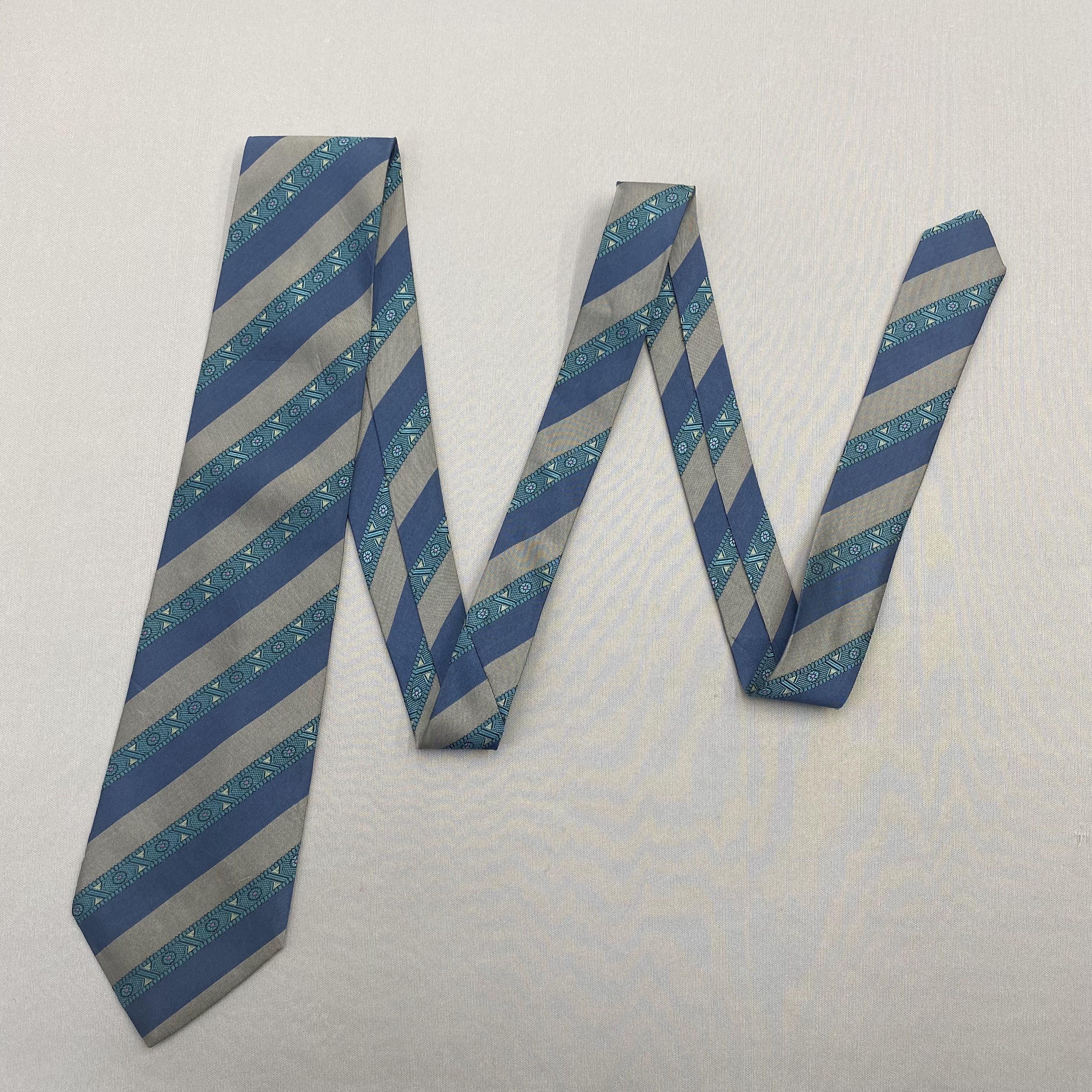 Yves Saint Laurent Vintage Yves Saint Laurent SILK Necktie Cravate Pure Silk Size ONE SIZE - 5 Thumbnail