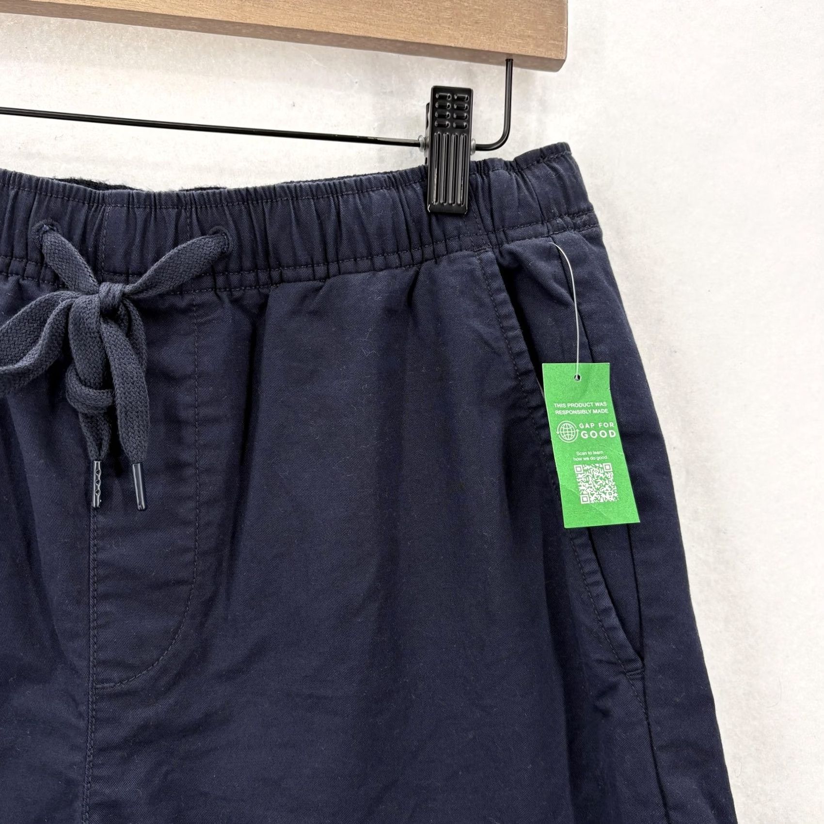 Gap Gap Chino Shorts Mens Small Navy 7 Inch Elastic Waist Drawstring Pockets 7in Nautical Casual Comfort Size US 29 - 2 Thumbnail