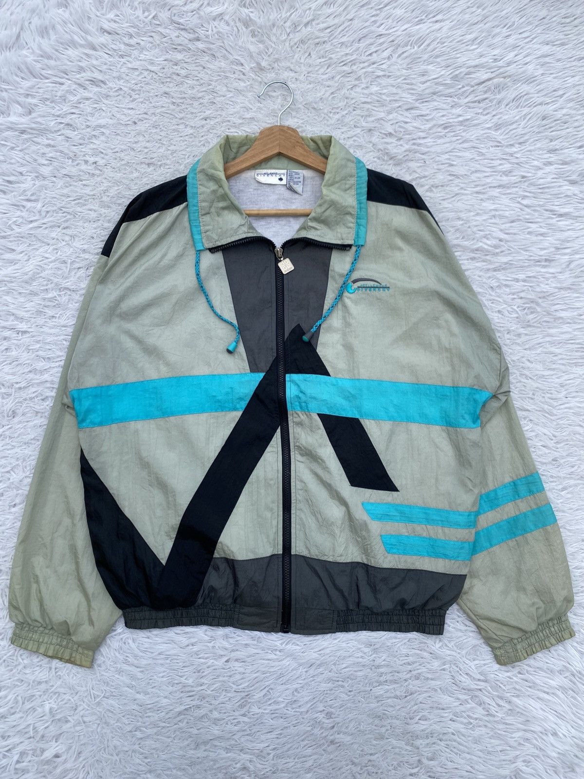 Vintage Rare Vintage 90s Givenchy Zipper Windbreaker Size US L / EU 52-54 / 3 - 1 Thumbnail