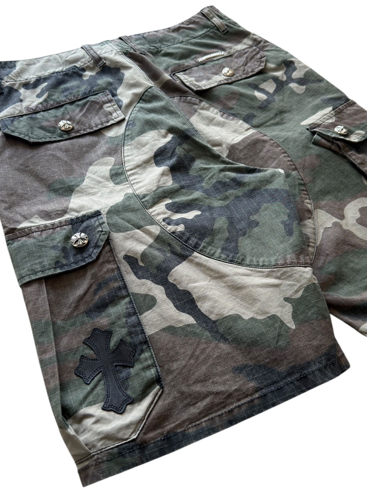 Chrome Hearts Chrome Hearts ‘Devil Dog’ Camo Cargo Shorts Size US 32 / EU 48 - 7 Thumbnail