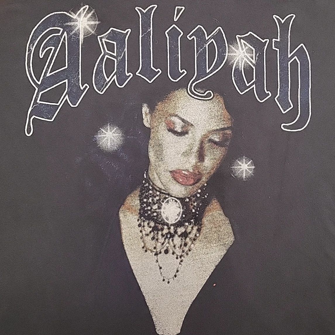 Vintage VINTAGE Aaliyah Tee Men XL Black Graphic Print 90s Y2K Streetwear Band Rock Pop Size US XL / EU 56 / 4 - 2 Thumbnail