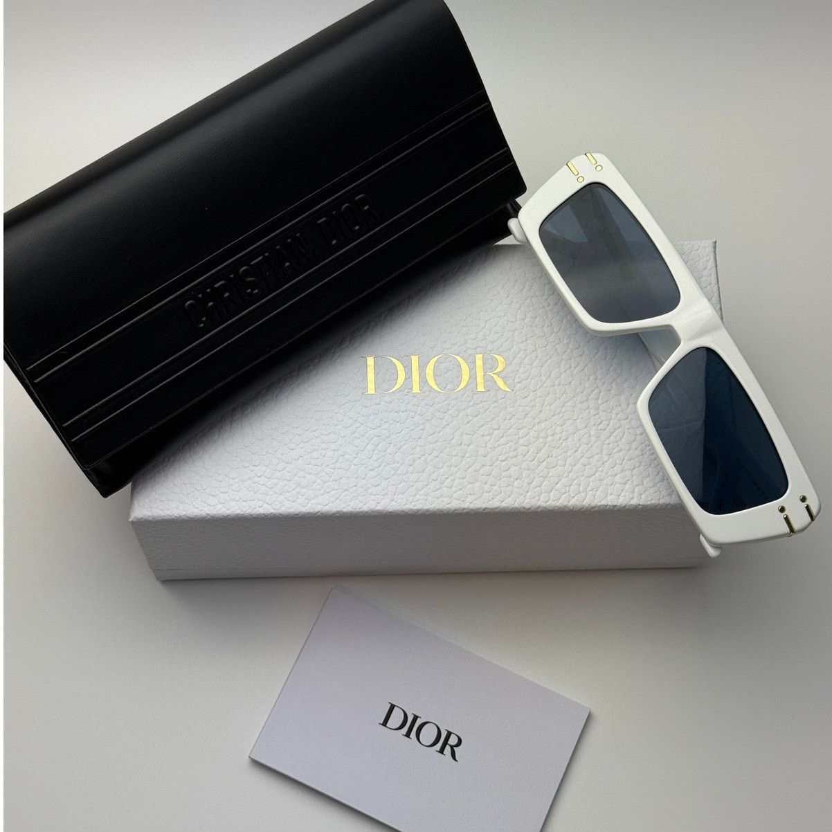 Celine NEW Dior Sunglasses DiorSignature S2U 50B0 White/Blue Women Size ONE SIZE - 12 Thumbnail