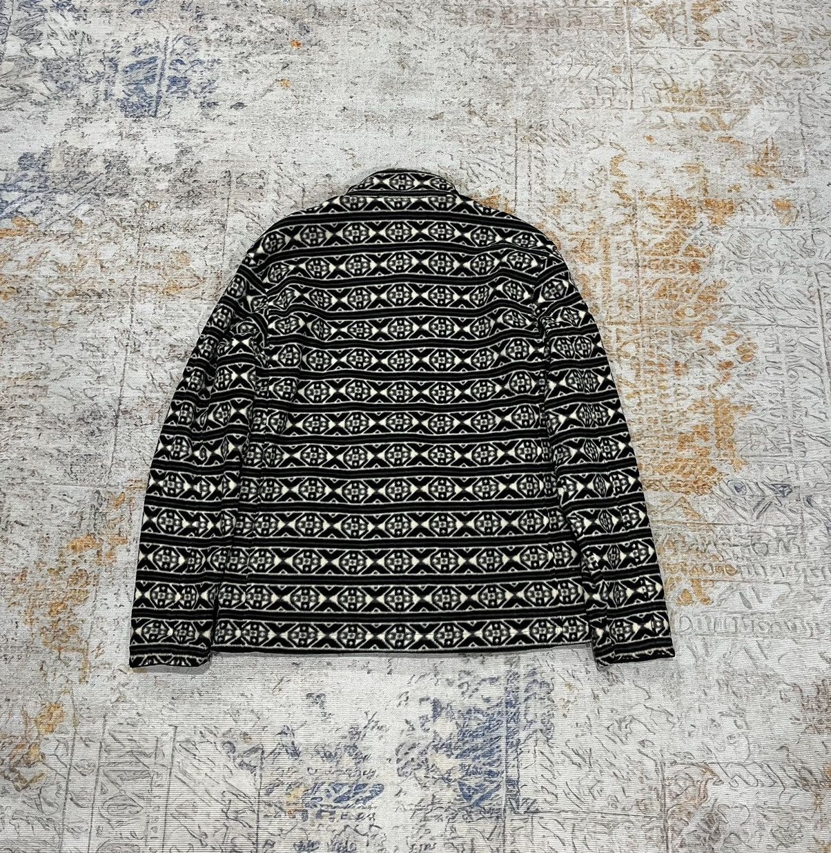Japanese Brand PBI petit bonheur inattendu Aztec Polar Fleece Reversible Size US L / EU 52-54 / 3 - 2 Thumbnail
