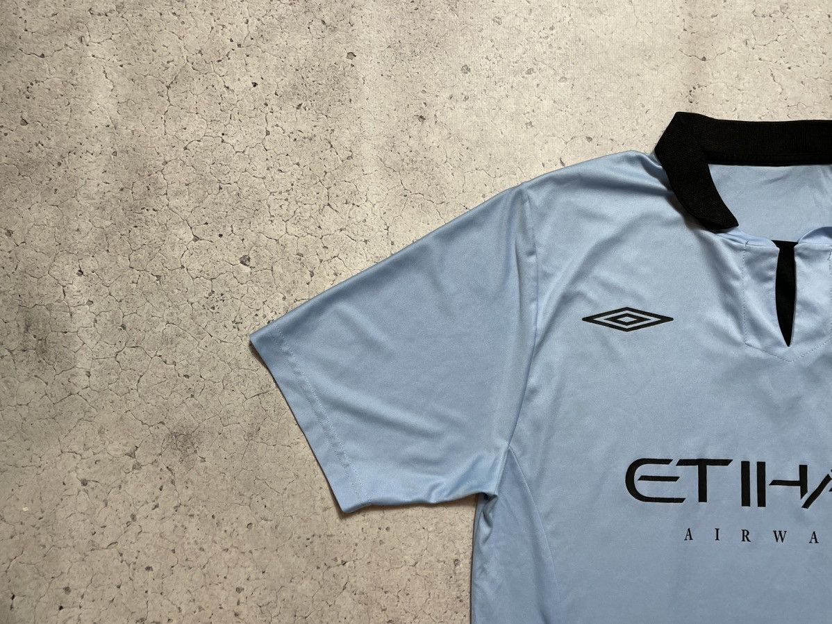 Umbro Vintage Umbro FC Manchester City Y2K Soccer Jersey Size US L / EU 52-54 / 3 - 4 Thumbnail