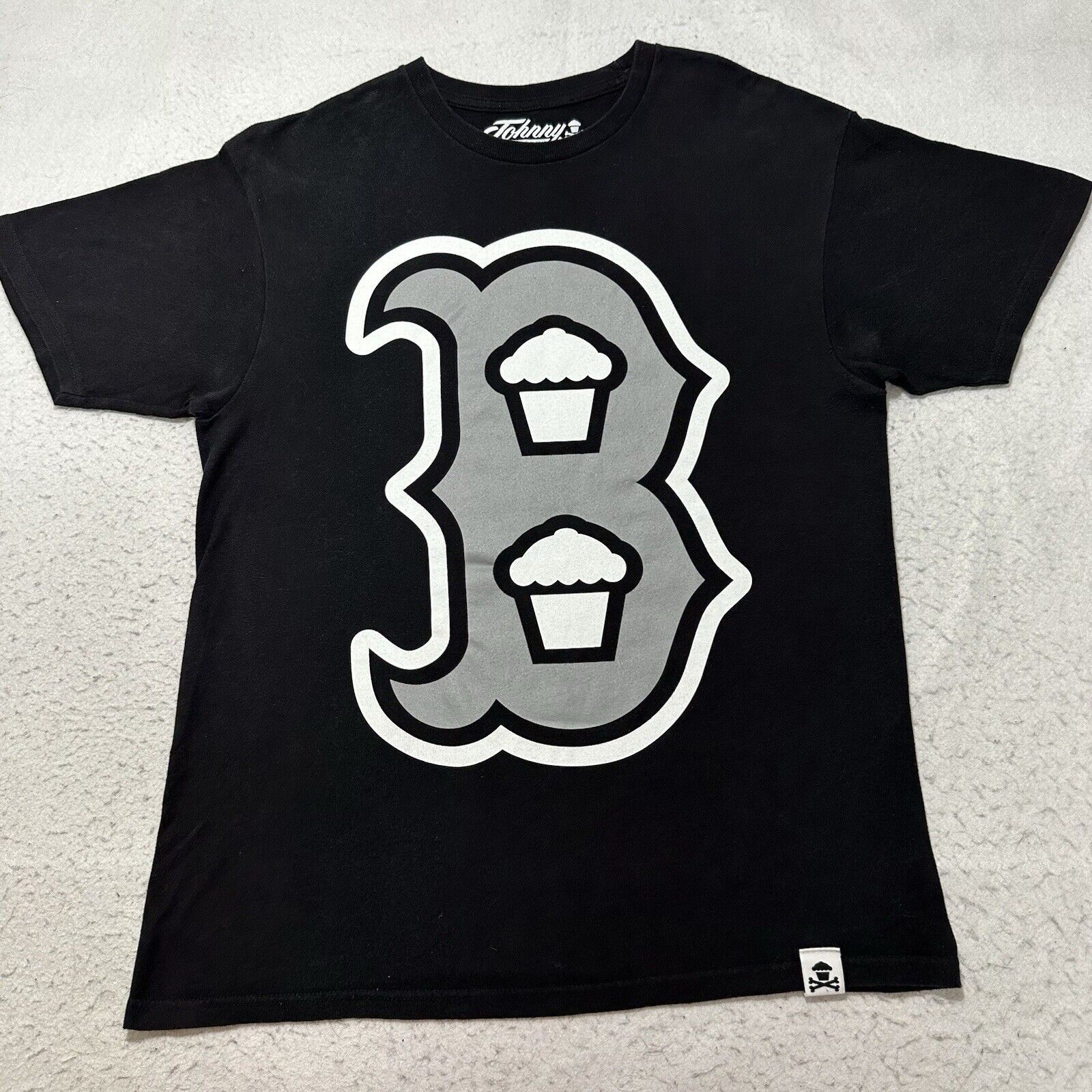 Johnny Cupcakes Johnny Cupcakes Medium Boston Red Sox Graphic T Shirt Size US M / EU 48-50 / 2 - 1 Thumbnail