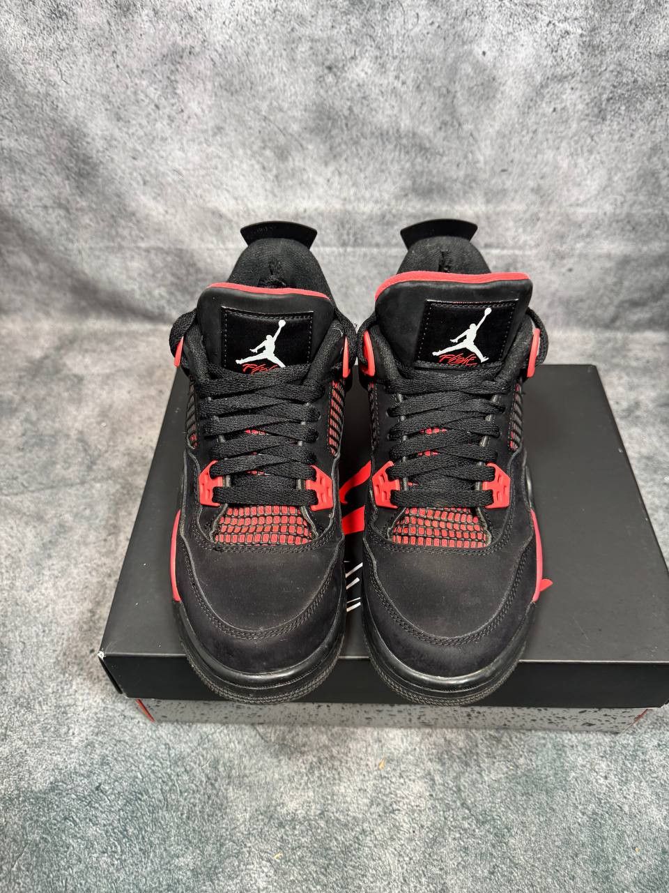 Jordan Brand Size 6.5Y | Jordan 4 Red Thunder With Box | Pre-Owned Size US 6.5 / EU 39-40 - 2 Thumbnail