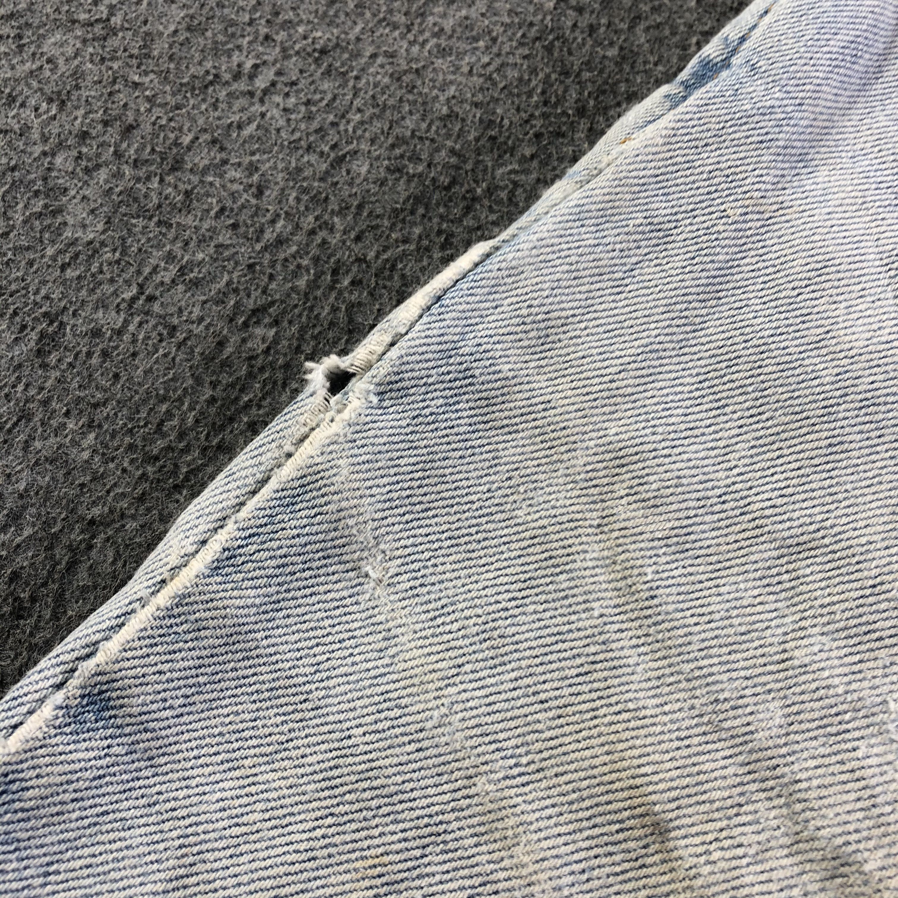 Levi's 90s Vintage Light Wash Levis 550 Jeans-J3697 Size US 33 - 10 Thumbnail