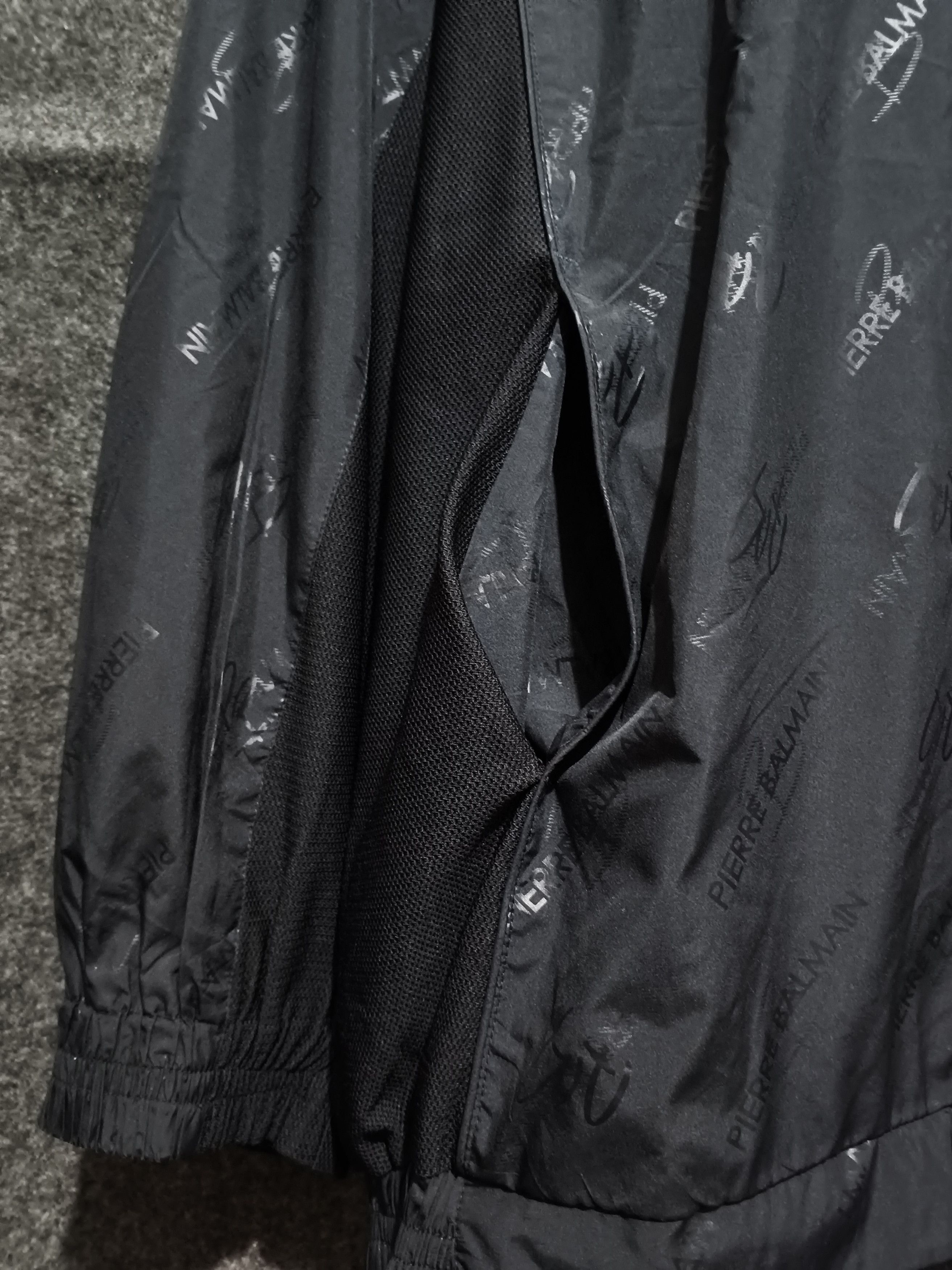 Pierre Balmain Vintage 90s Pierre Balmain Golf Monogram AOP Windbreaker Size US XL / EU 56 / 4 - 7 Thumbnail