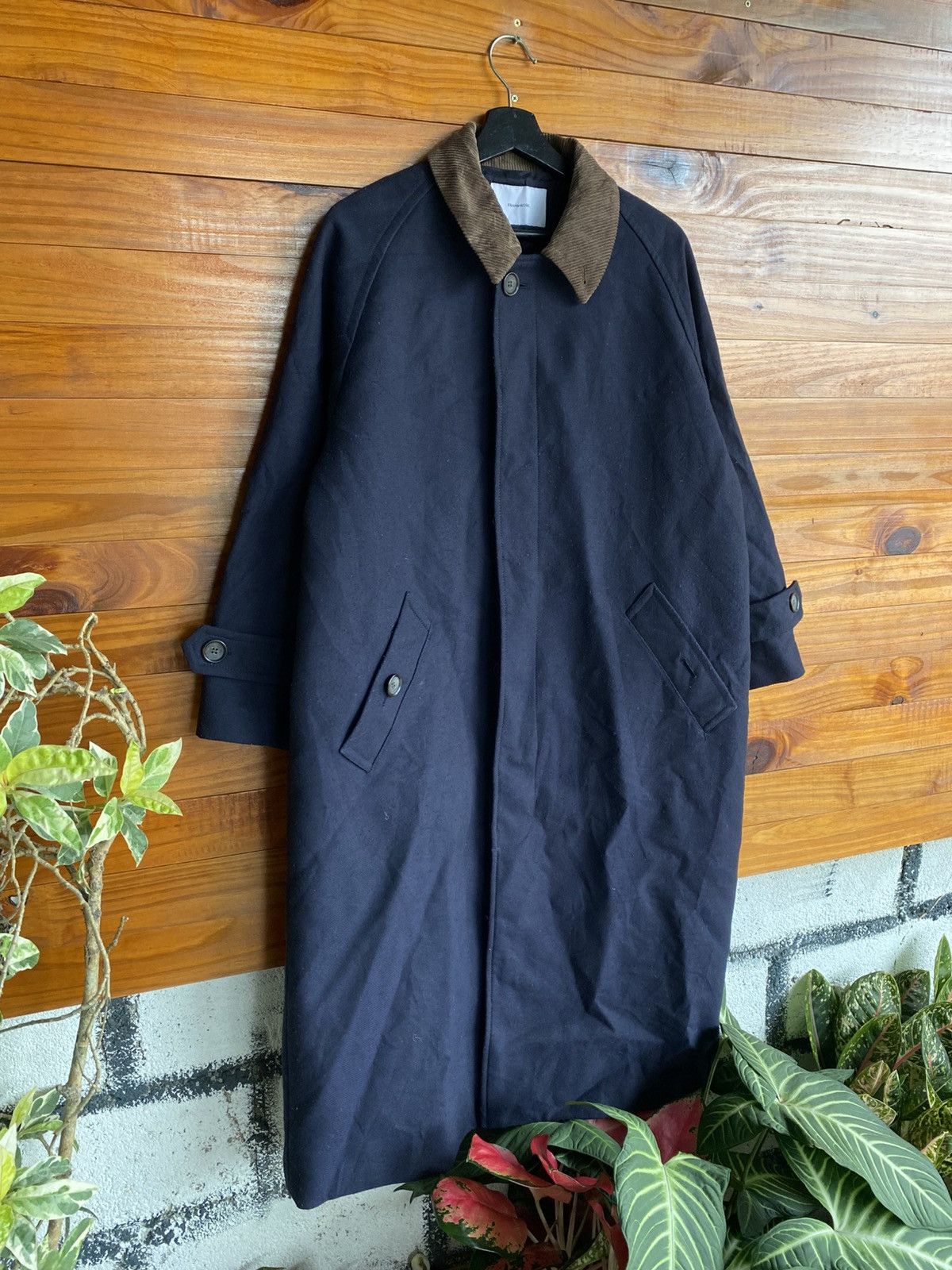 Frame Framework Japan Long Coat Corduroy Collar Navy Wool Blend Size US M / EU 48-50 / 2 - 5 Thumbnail
