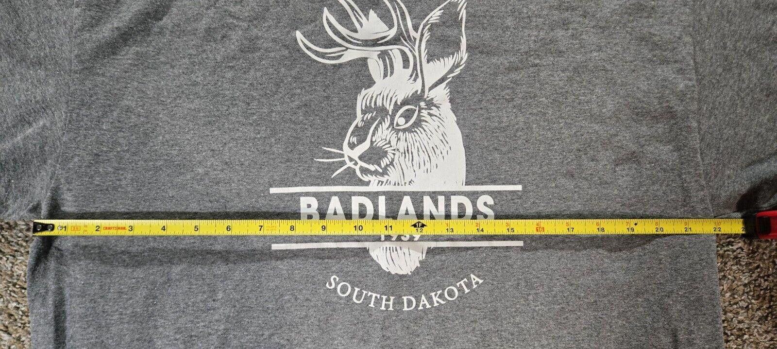 Gildan Gray Badlands South Dakota Jackalope TShirt Size XL Size US XL / EU 56 / 4 - 6 Thumbnail