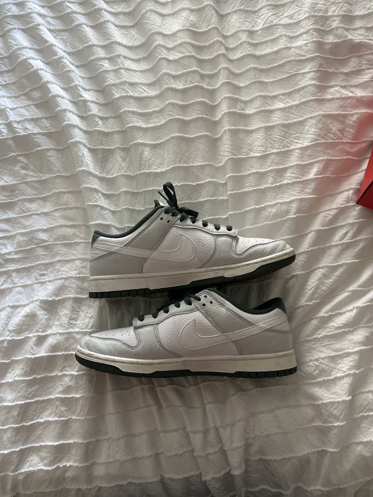 Nike Nike Dunk Green and White Size US 9.5 / EU 42-43 - 1 Thumbnail