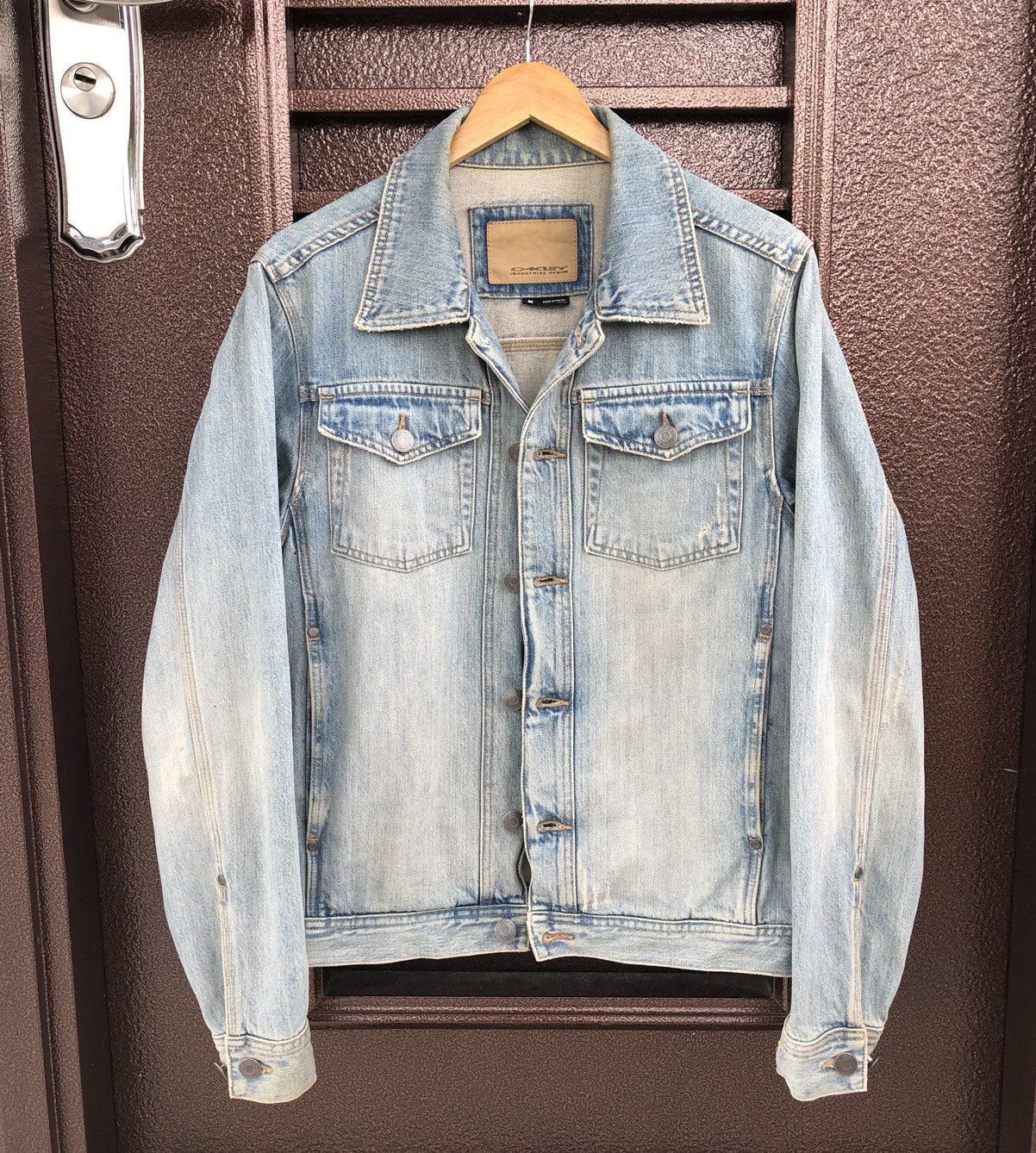 Oakley Vintage Oakley Denim Trucker Jacket Size US M / EU 48-50 / 2 - 2 Thumbnail