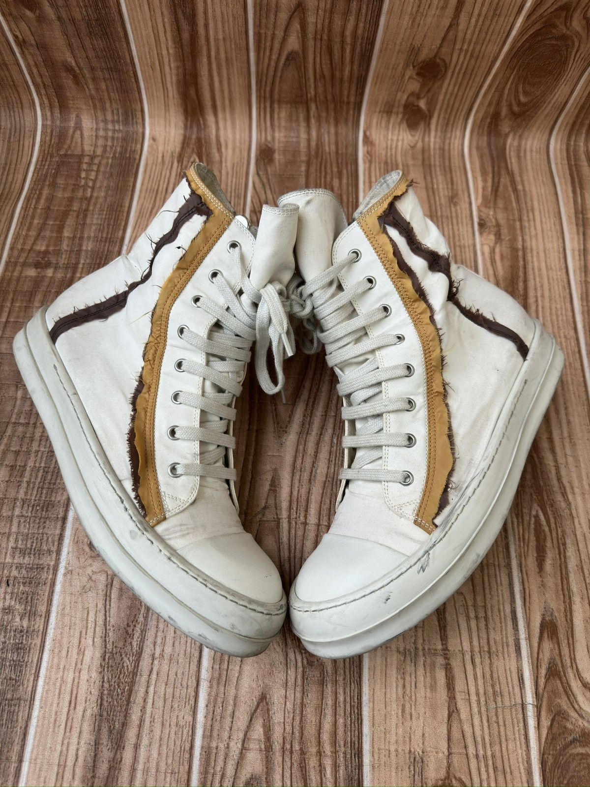 Rick Owens RARE* Rick Owens DRKSHDW Sneaks CHALK WHITE Hightop Sneaks Size US 8.5 / EU 41-42 - 4 Thumbnail