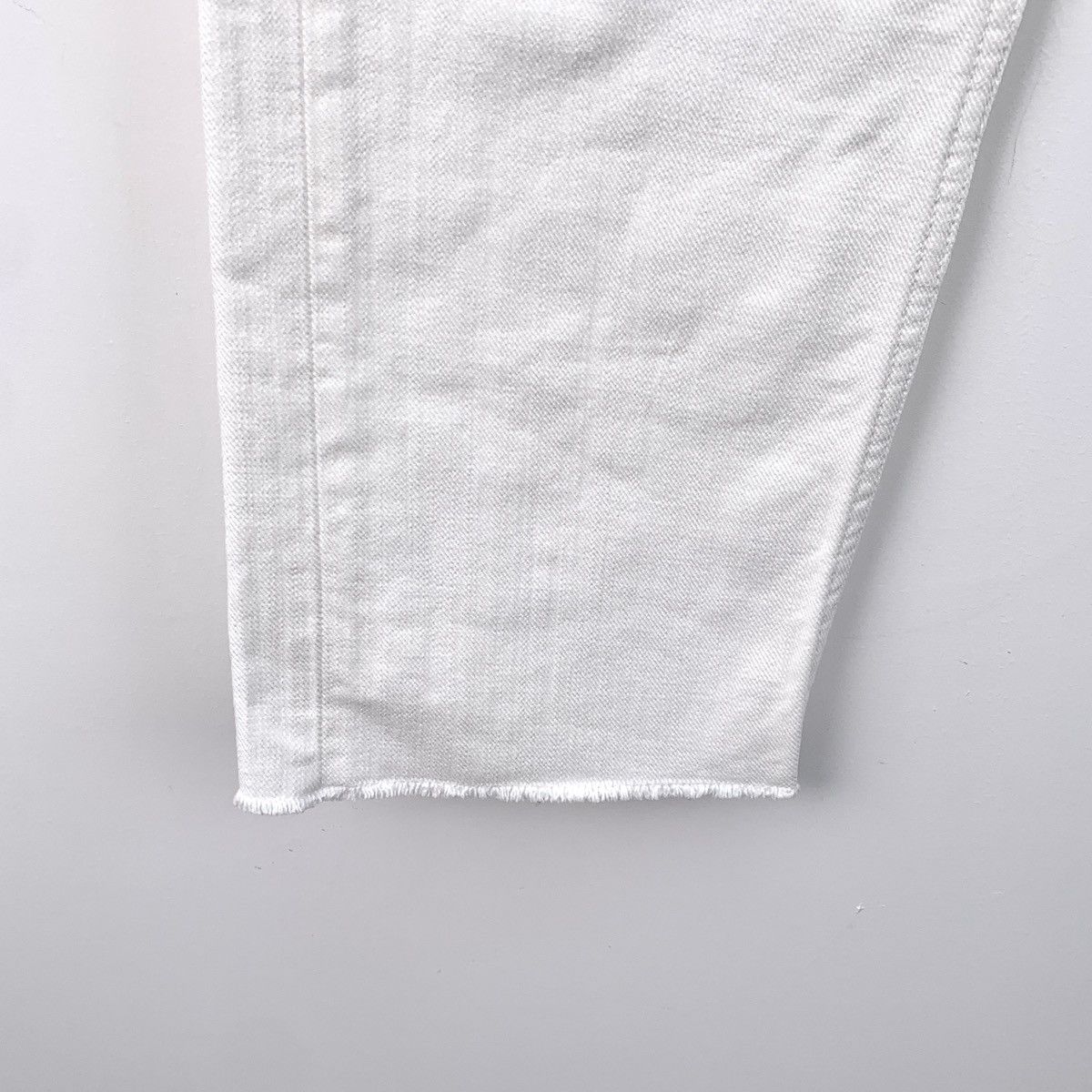 Dior Dior White Bee Embroidered Cotton Denim Pants K26WX Size 25" / US 0 / IT 36 - 4 Thumbnail
