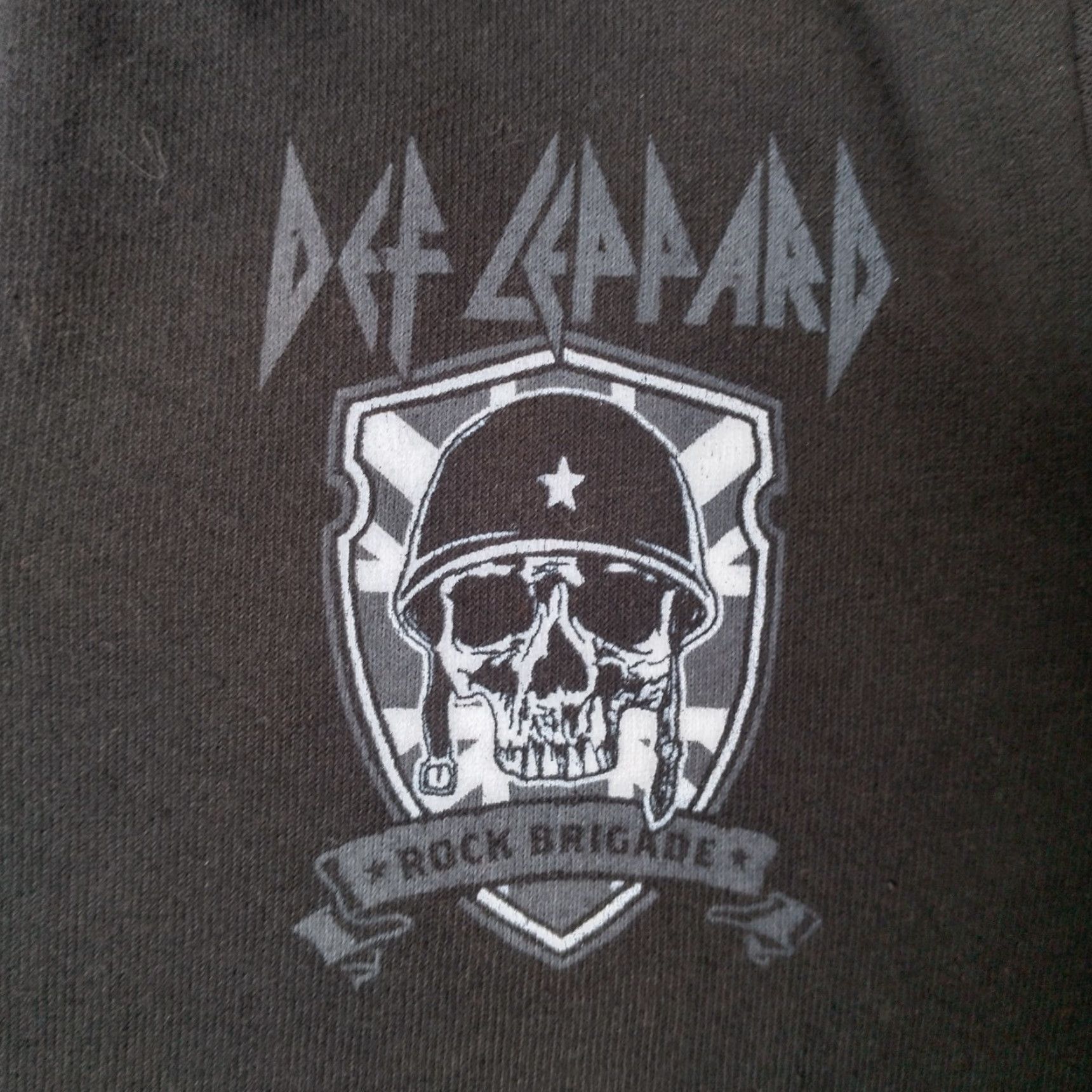 Vintage VINTAGE Def Leppard Hoodie Men Small Zip Up Rock Brigade Stadium Tour 2022 Black Cotton Blend Size US S / EU 44-46 / 1 - 4 Thumbnail