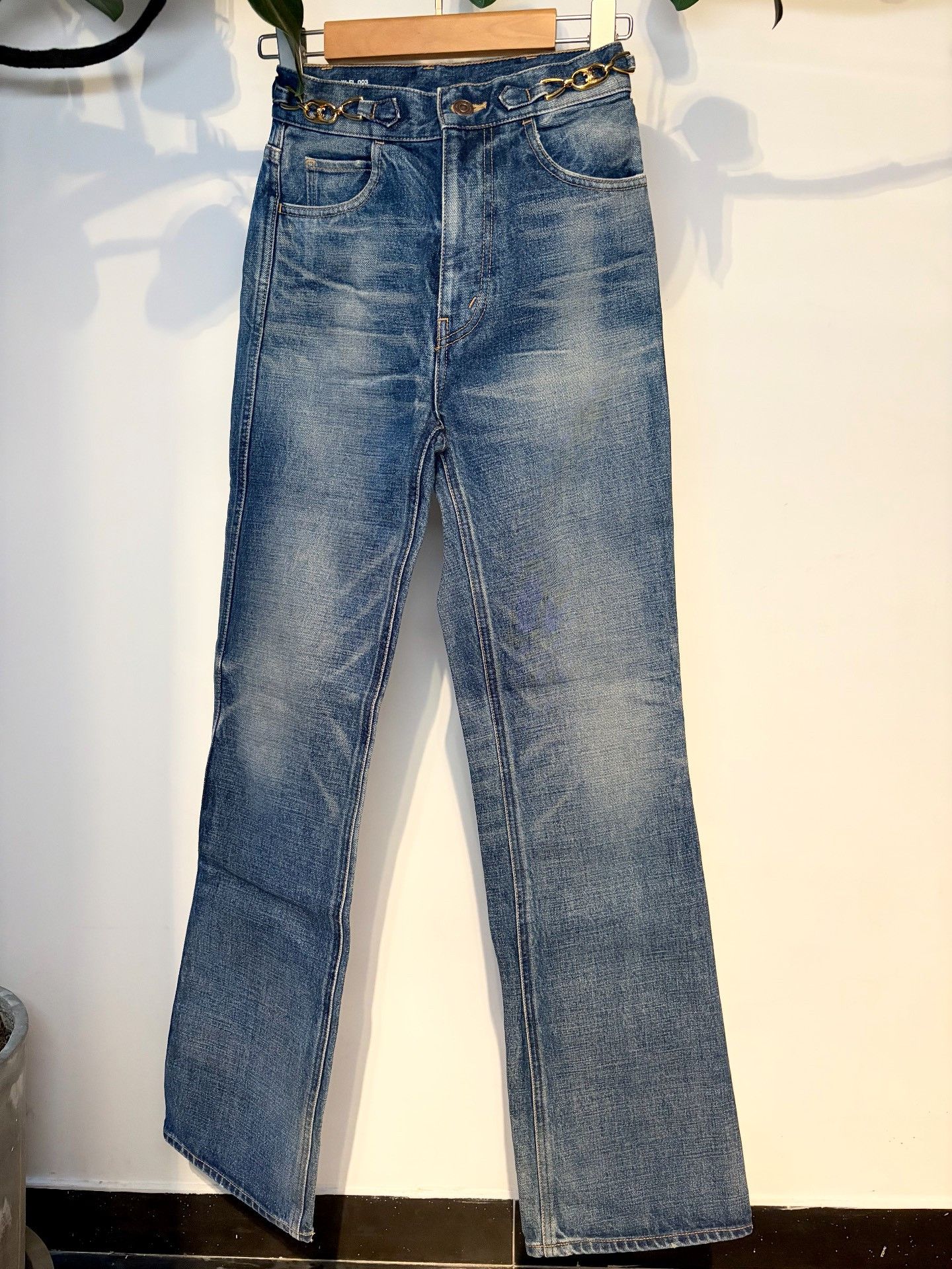 Celine CELINE Blue Washed Gold Chain Jeans Size 25" / US 0 / IT 36 - 1 Thumbnail