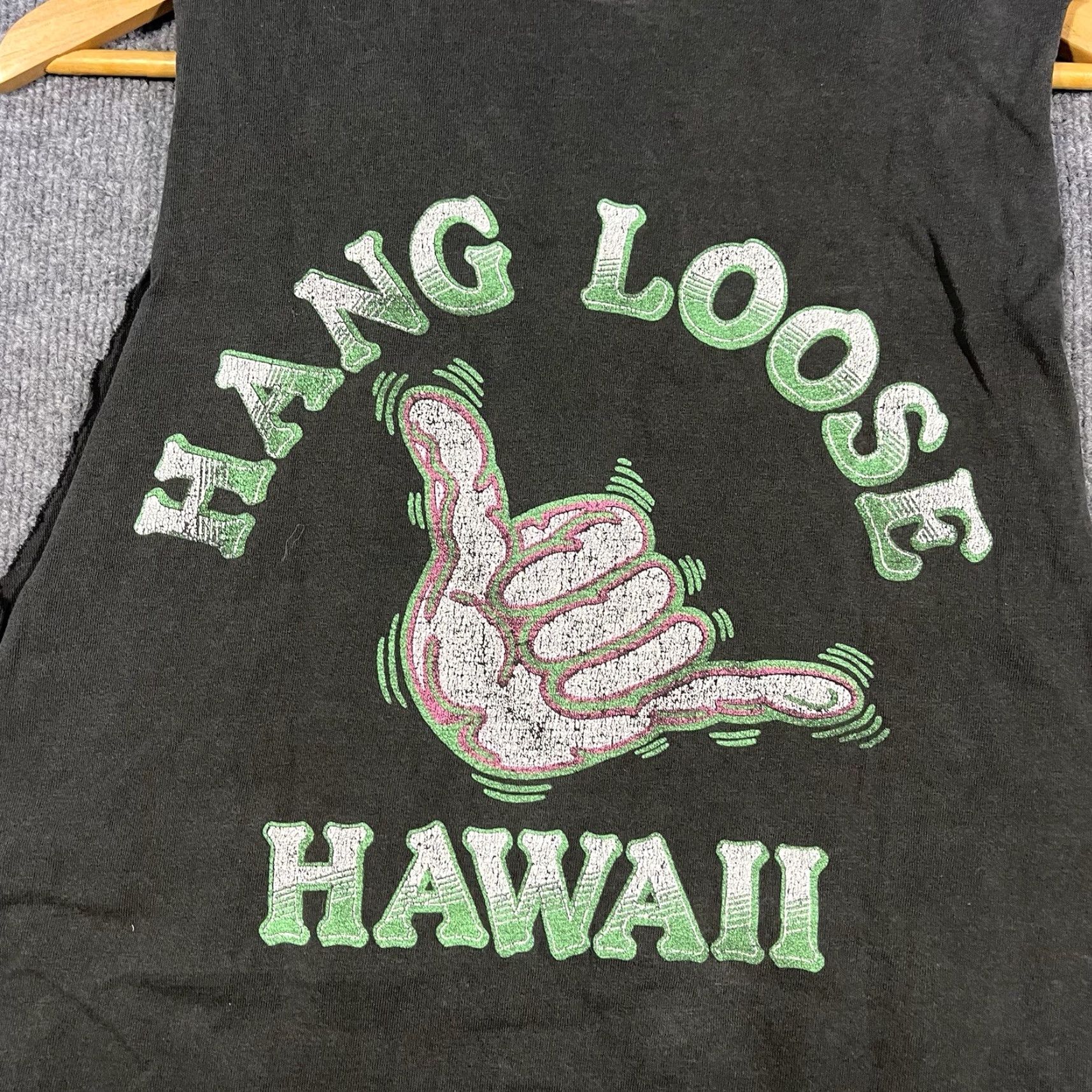 Vintage VINTAGE Hawaii Hang Loose T Shirt XL 80s USA Black Cotton Men Short Sleeve Graphic Tee Cutoff Surf Hawaii USA Made Mens Size US XL / EU 56 / 4 - 2 Thumbnail
