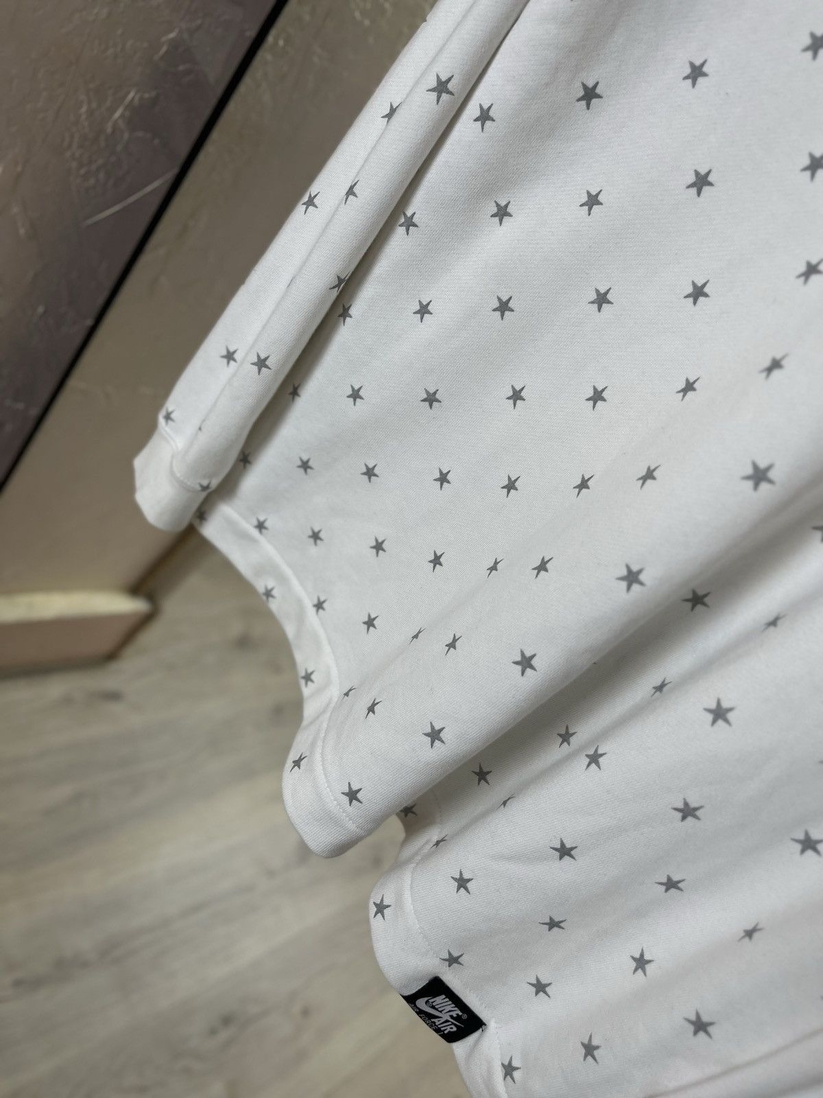 Nike Nike White All-Over Star Print LAFL Raglan Crewneck Size US L / EU 52-54 / 3 - 4 Thumbnail