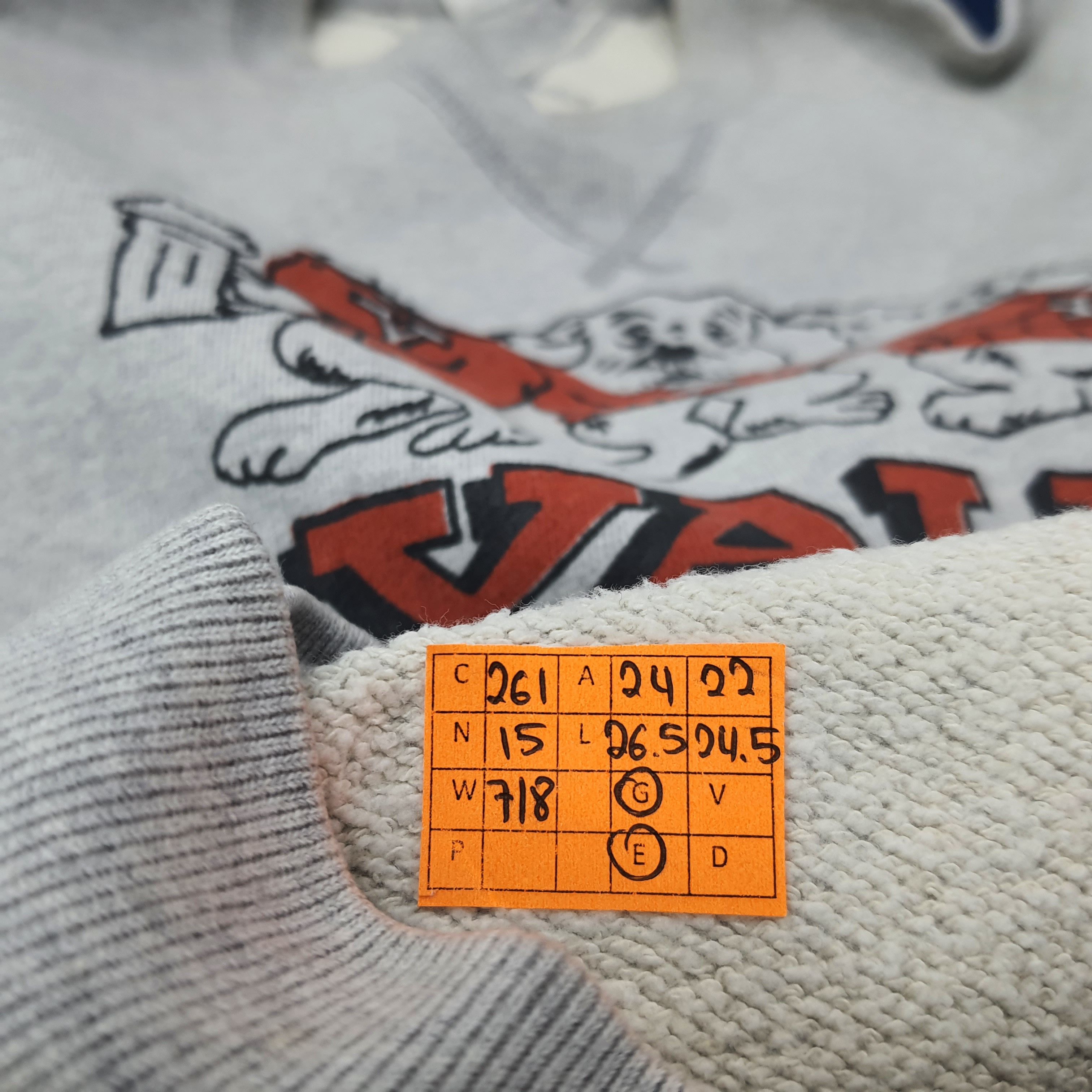 Vintage Vintage YALE Sweatshirt C261N15 Size US L / EU 52-54 / 3 - 6 Thumbnail