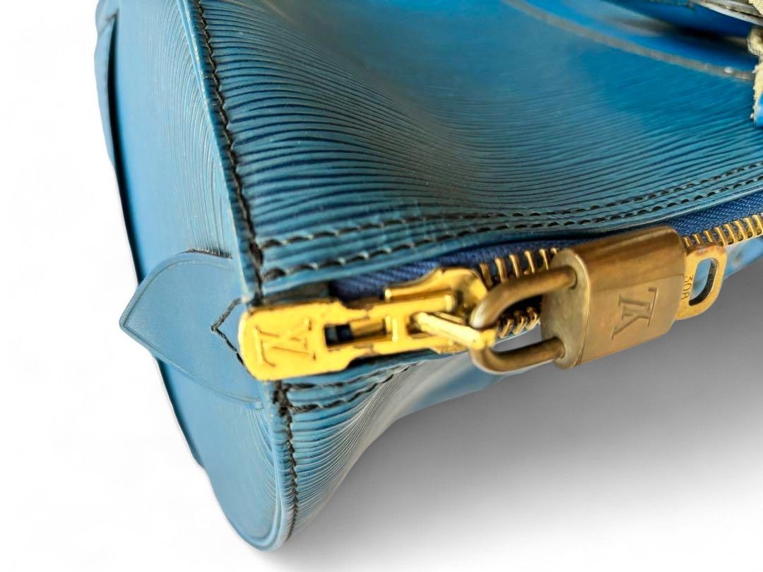 Louis Vuitton Louis Vuitton - Keepall 45 Blue Leather Boston Handbag Size ONE SIZE - 5 Thumbnail