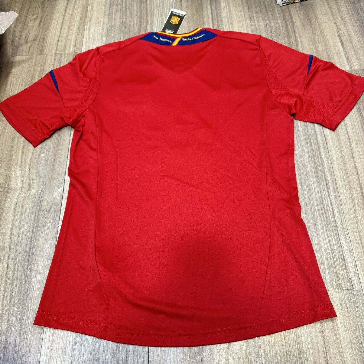 Adidas Spain Euro2012 champion special edition shirt (bnwt) Size US M / EU 48-50 / 2 - 2 Thumbnail