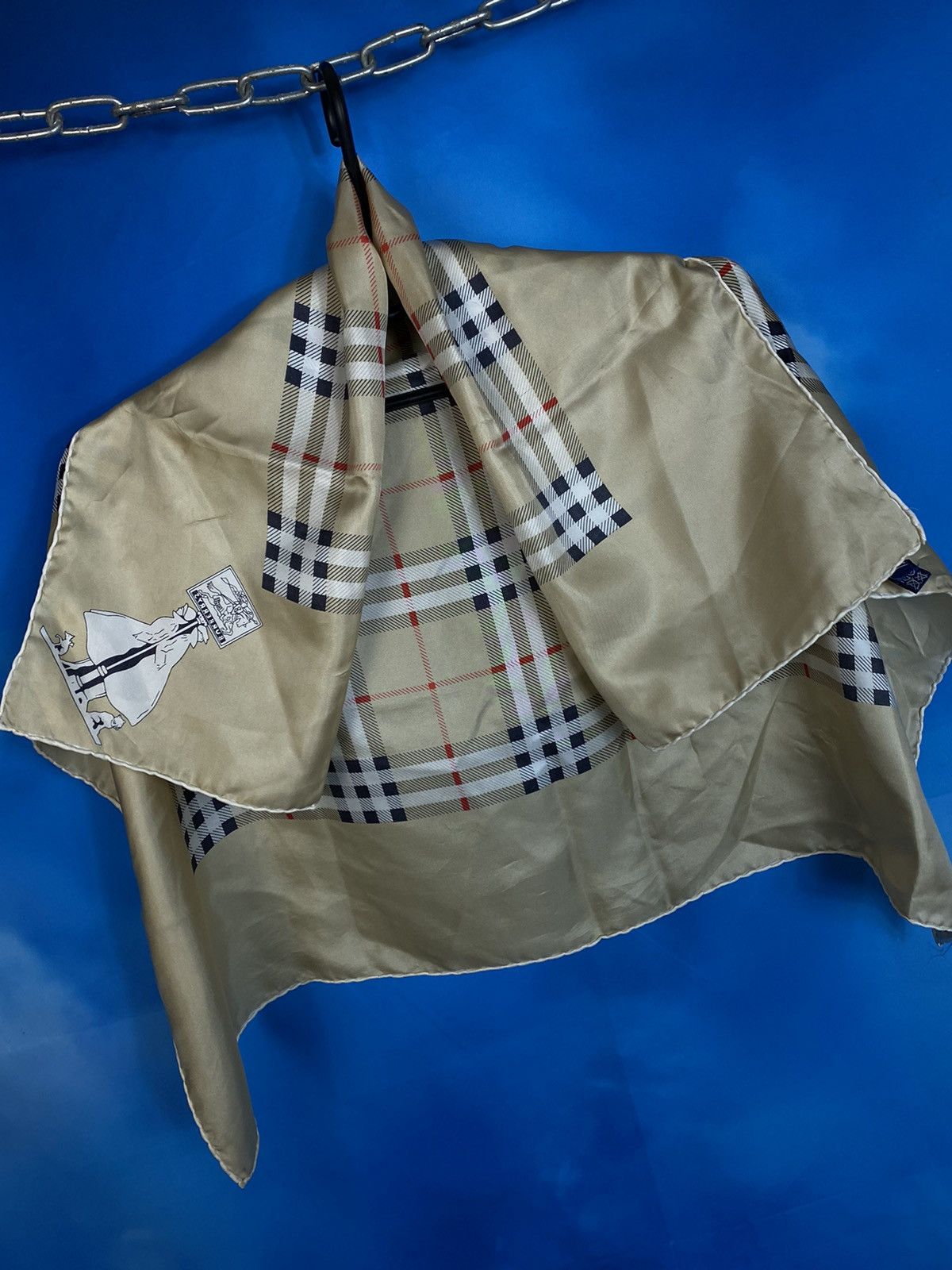 Burberry Burberry’s 100% silk vintage scarf Size ONE SIZE - 3 Thumbnail