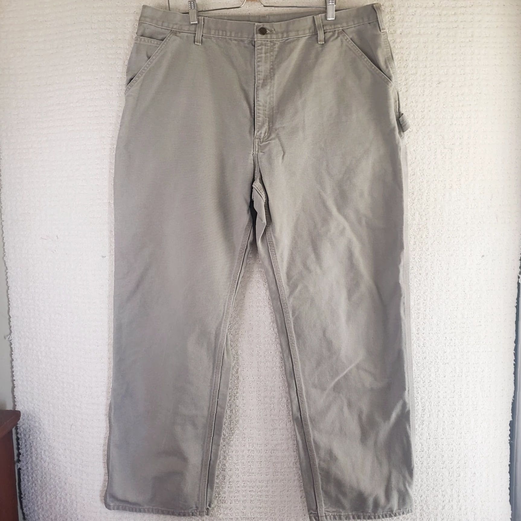Carhartt Carhartt B11 DES Work Pants Desert Khaki Dungaree Fit Carpenter 42x32.5 Mens Regular 100% Cotton Zipper Loops Logo Beige/Khaki Concrete? Size US 42 / EU 58 - 2 Thumbnail