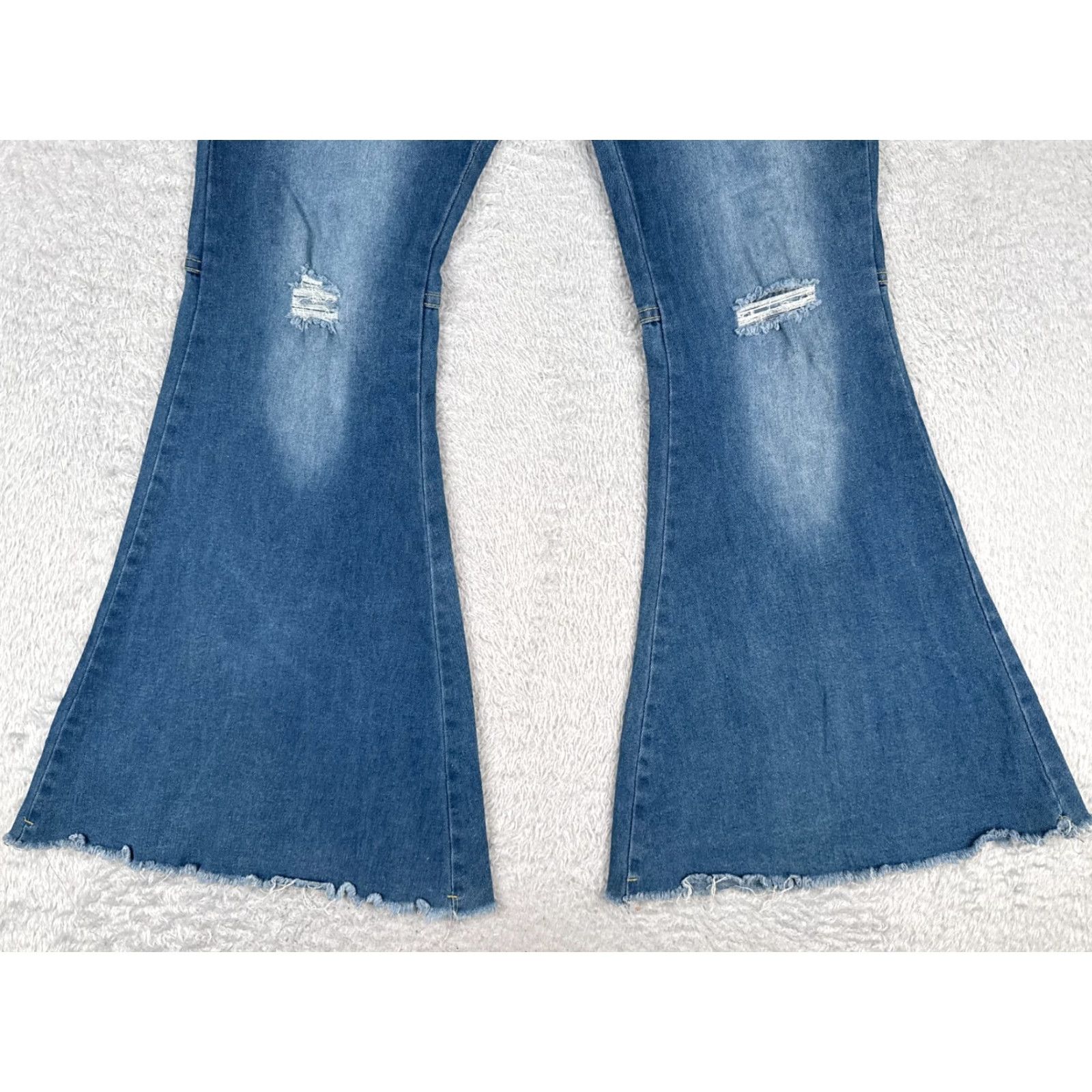 Vintage Shyanne Womens Jeans 35 Blue Denim High Rise Distressed Wide Flare 35x31 Size 24" / US 00 / IT 34 - 2 Thumbnail