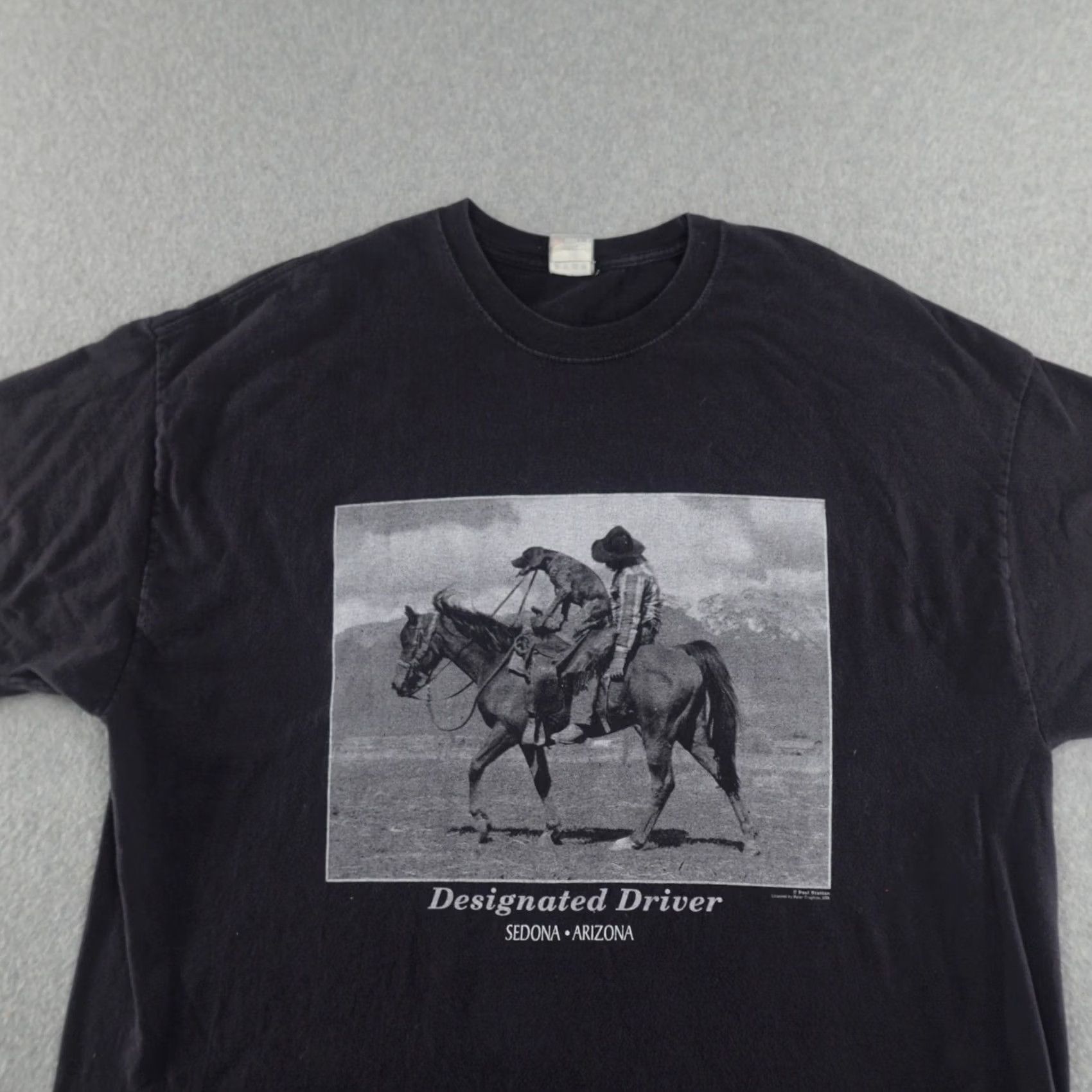 Hanes VINTAGE Hanes 2XL (29X25) Black T-Shirt Designated Driver Drunk Cowboys Dog Mens Shirt Size US XXL / EU 58 / 5 - 6 Thumbnail