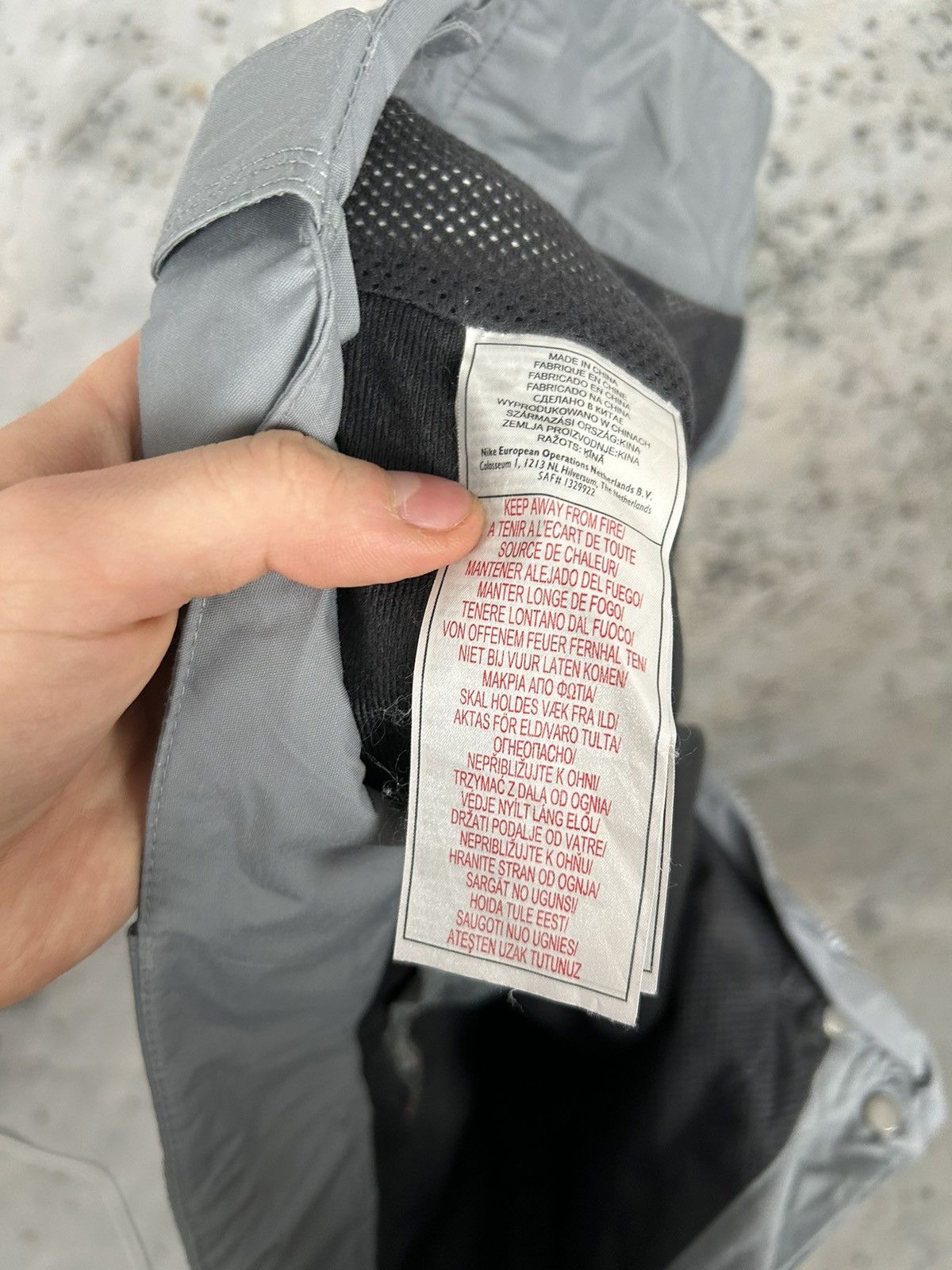 Nike Vintage Nike ACG Ski Snowboarding Pants Rare Streetwear Size US 34 / EU 50 - 8 Thumbnail
