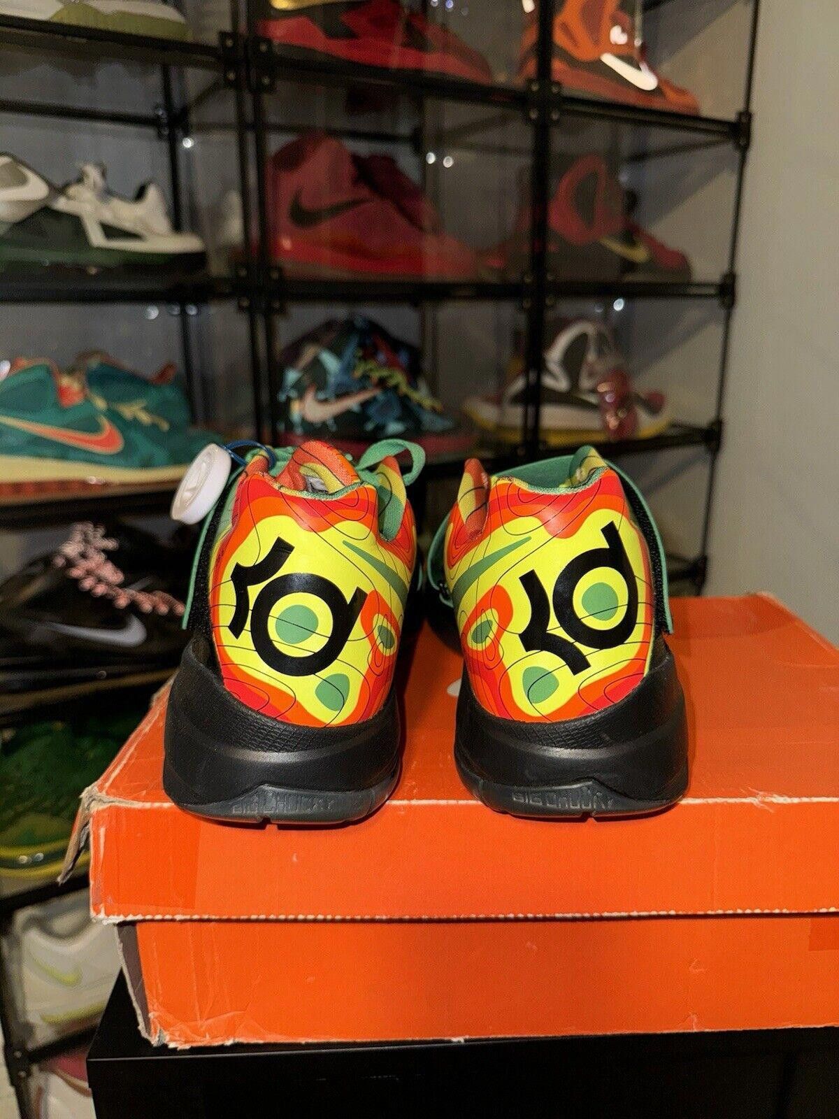 Nike Nike Zoom KD 4 Weatherman 2011 Size 10.5 RARE DS Size US 10.5 / EU 43-44 - 3 Thumbnail