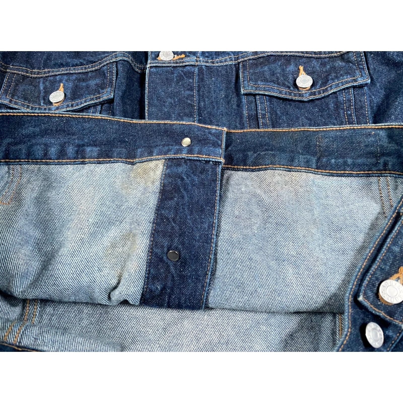 Guess VINTAGE GUESS Jeans Jacket Mens XL Dark Blue Denim Unlined Trucker 90s Retro Button Front Spin? Size US 36 / EU 52 - 4 Thumbnail