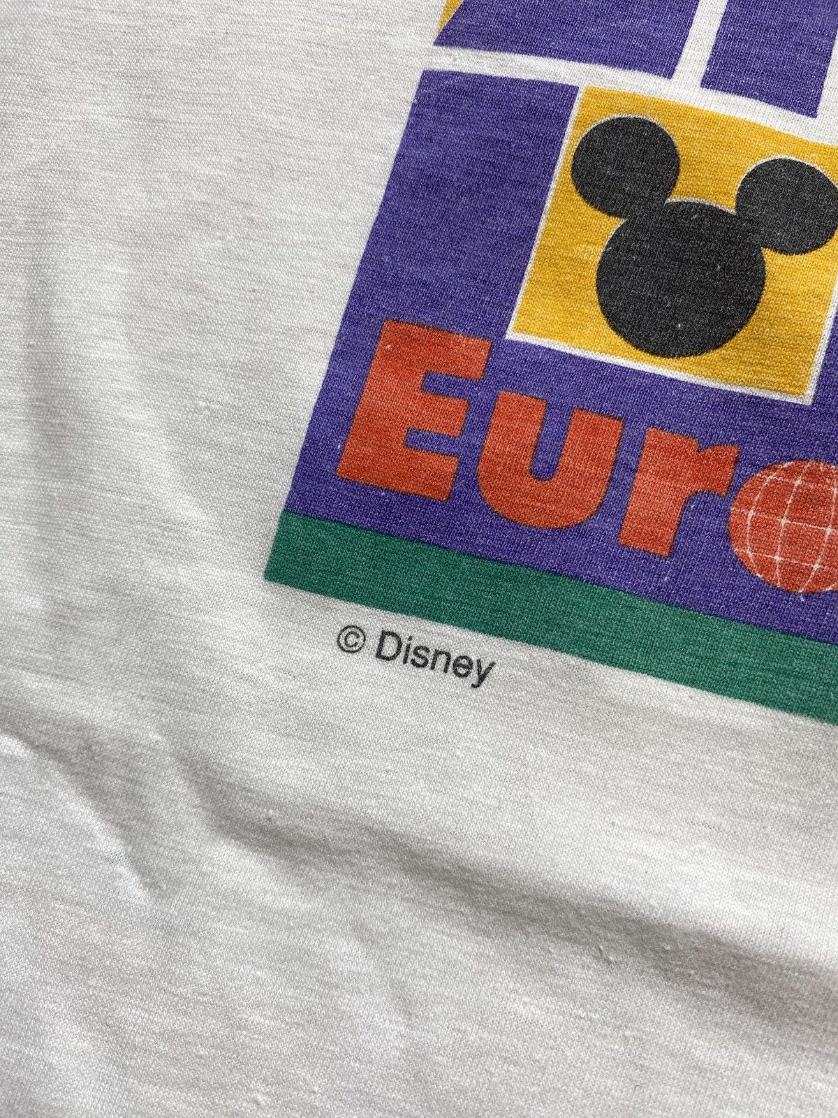 Disney Vintage 90s Esso Disney Eurodisney resort graphic t-shirt Size US M / EU 48-50 / 2 - 4 Thumbnail